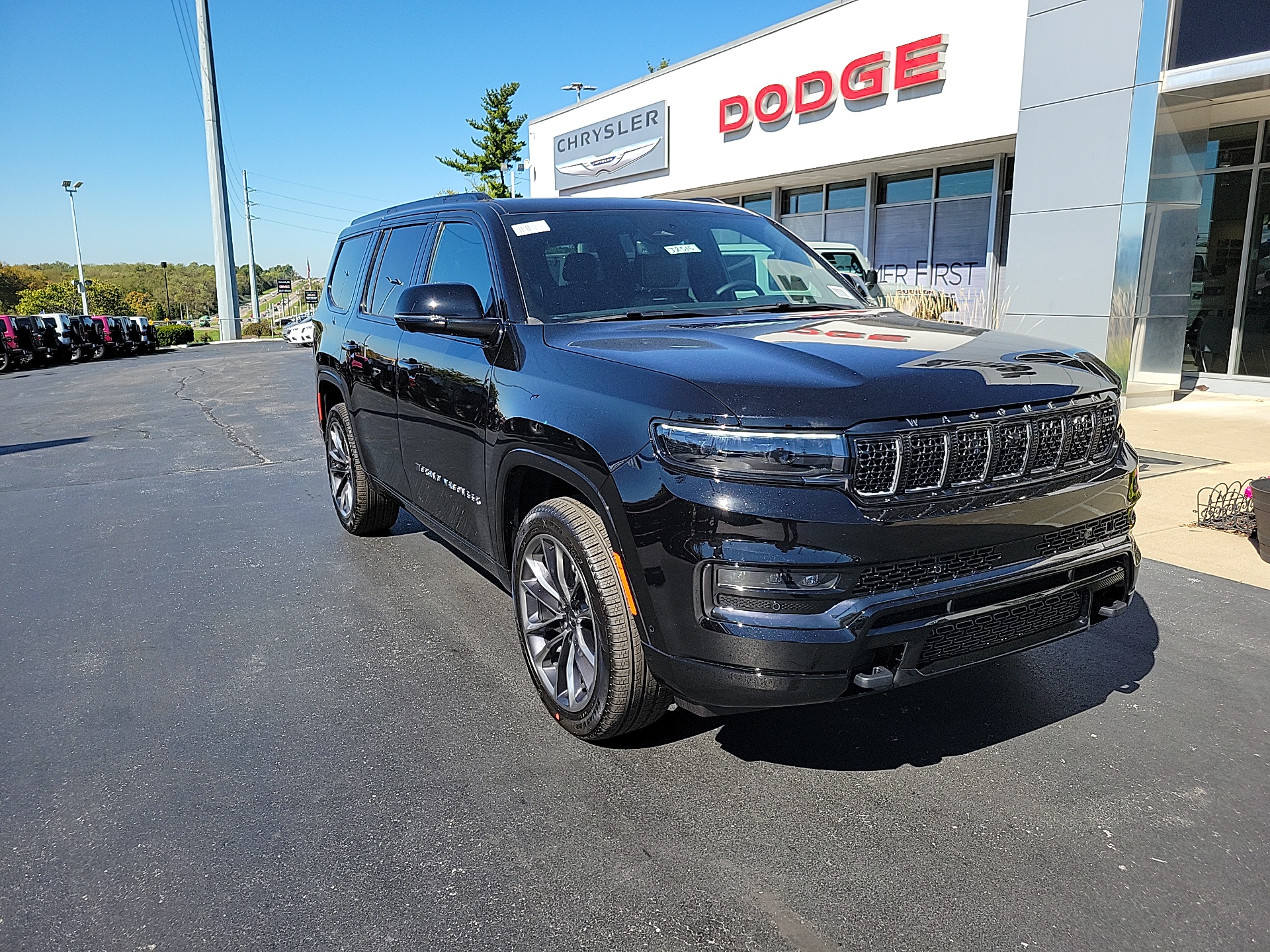 2024 Jeep Grand Wagoneer Series III 1