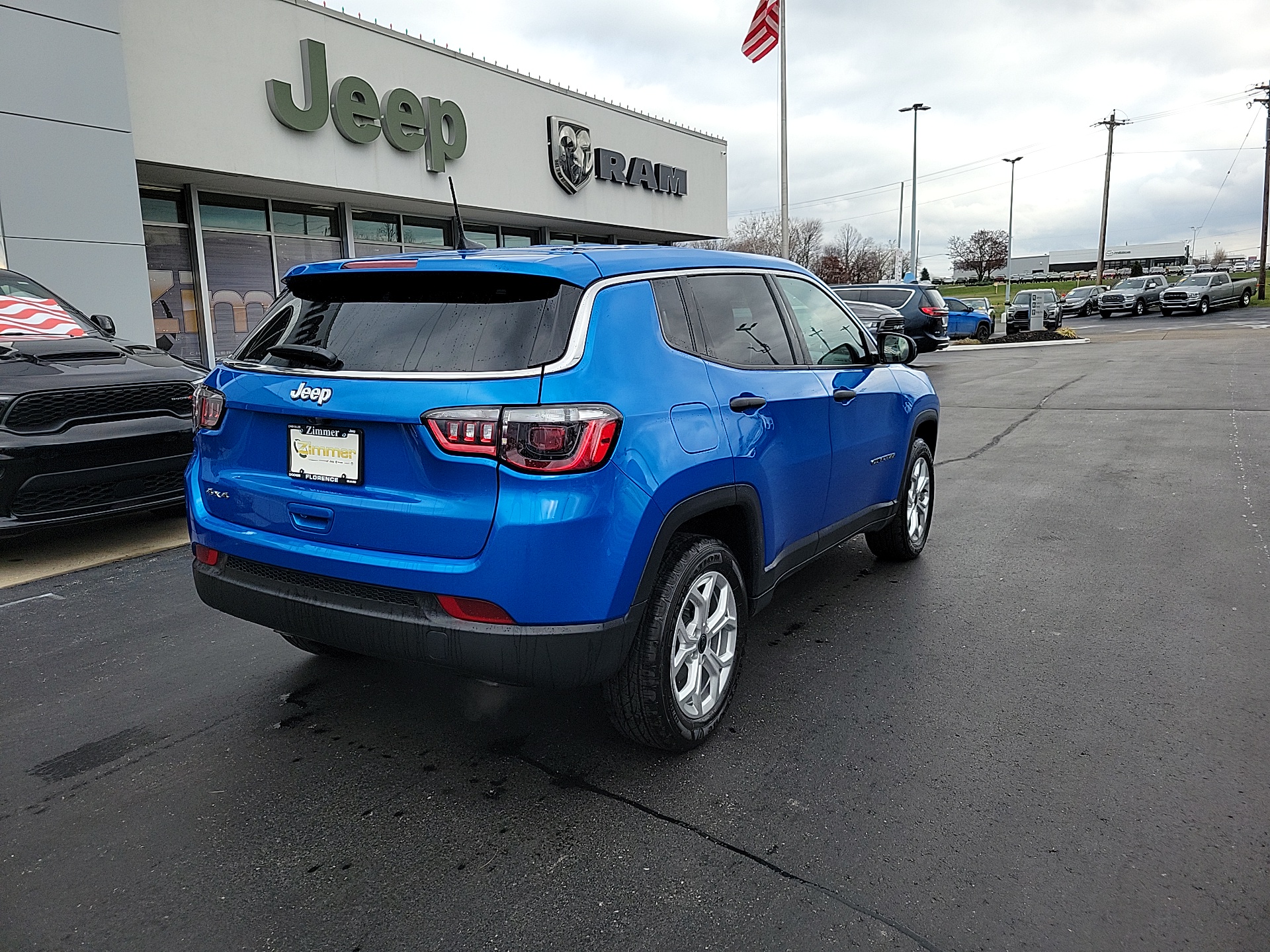 2025 Jeep Compass Sport 8