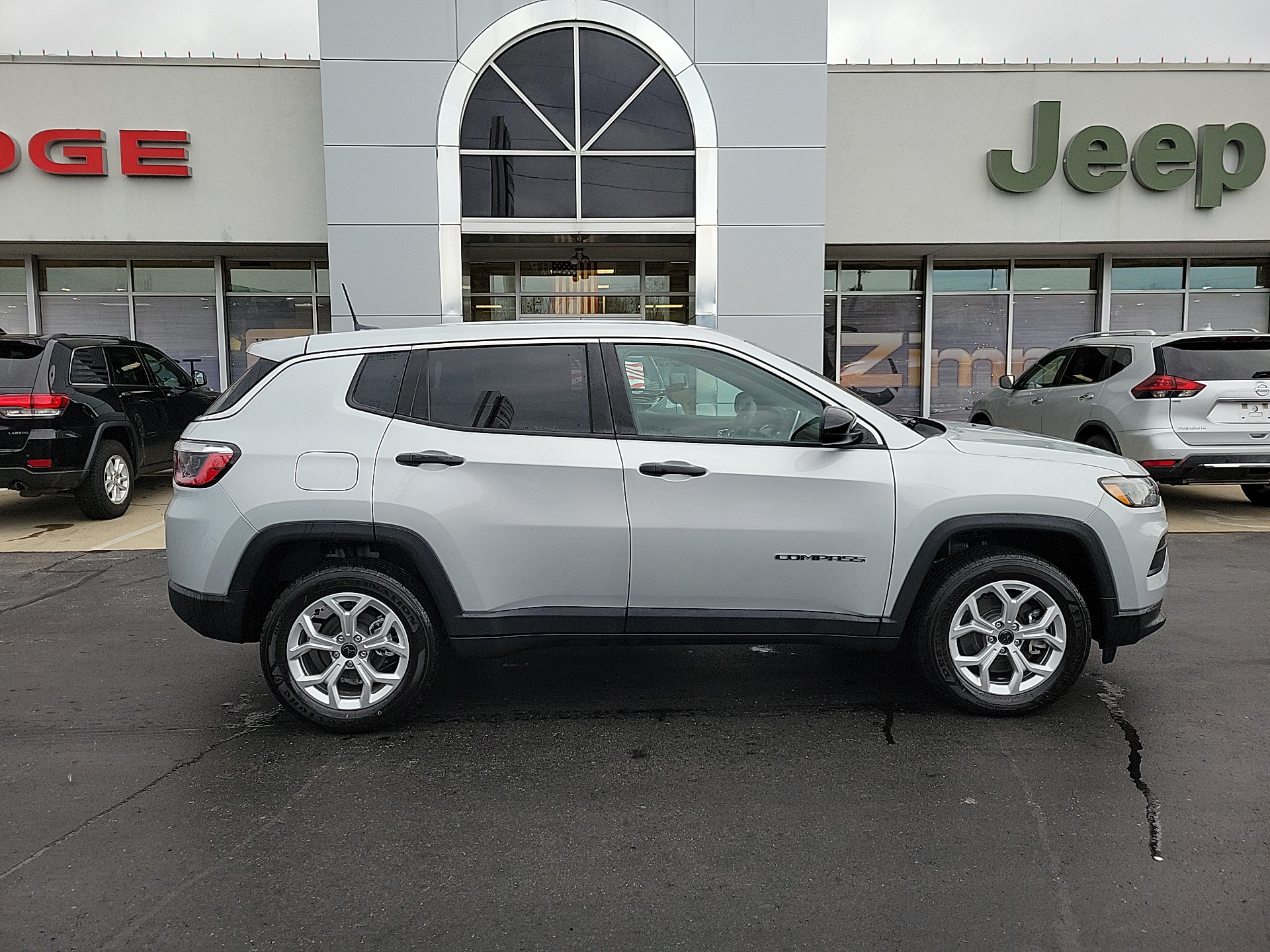 2025 Jeep Compass Sport 9