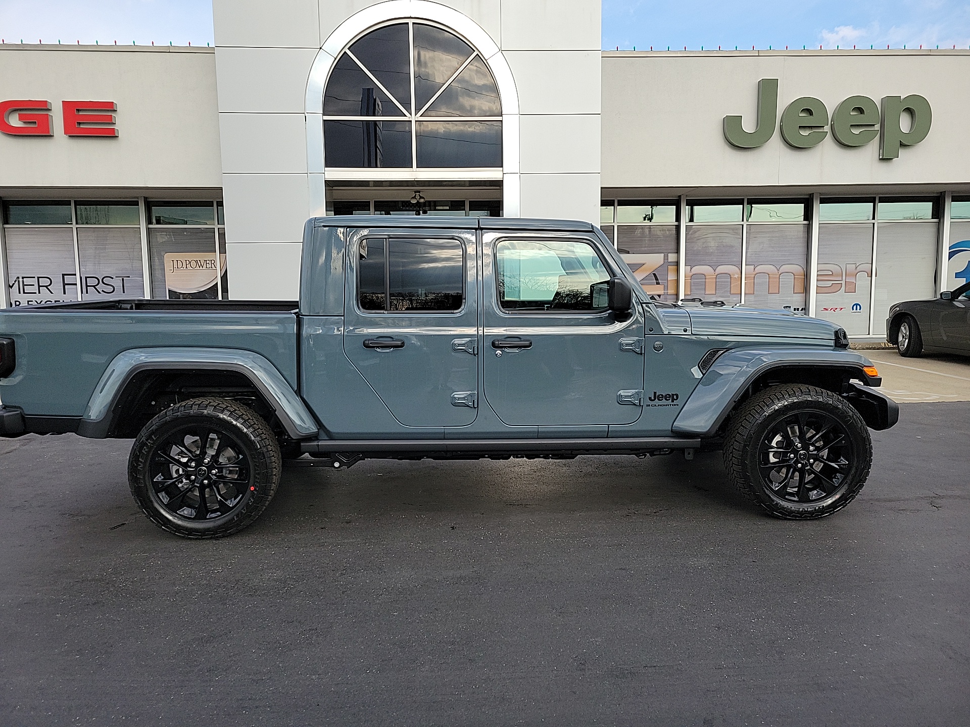 2025 Jeep Gladiator Nighthawk 9