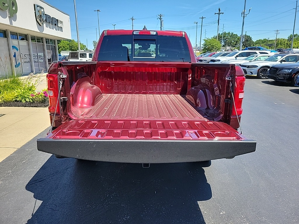 2025 Ram 1500 Big Horn/Lone Star 7