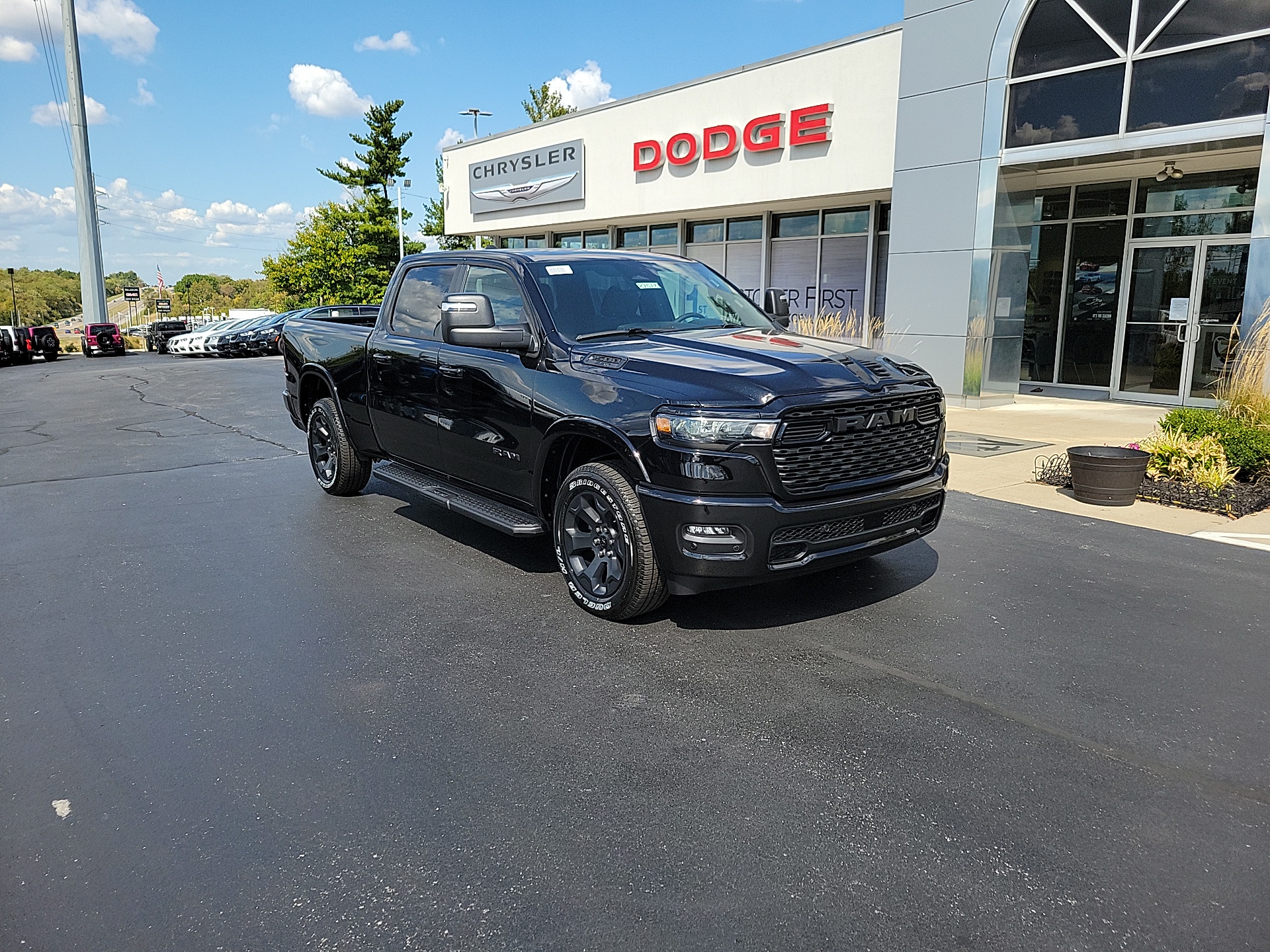 2025 Ram 1500 Big Horn/Lone Star 1