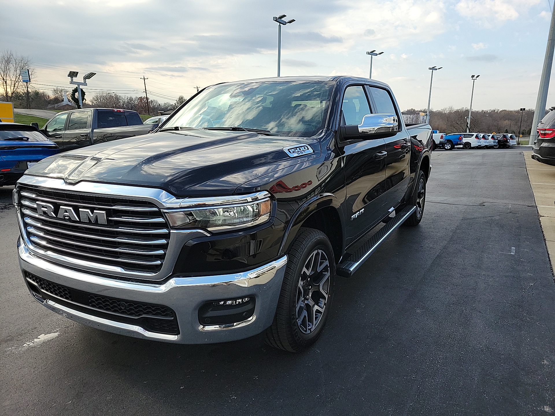 2025 Ram 1500 Laramie 3