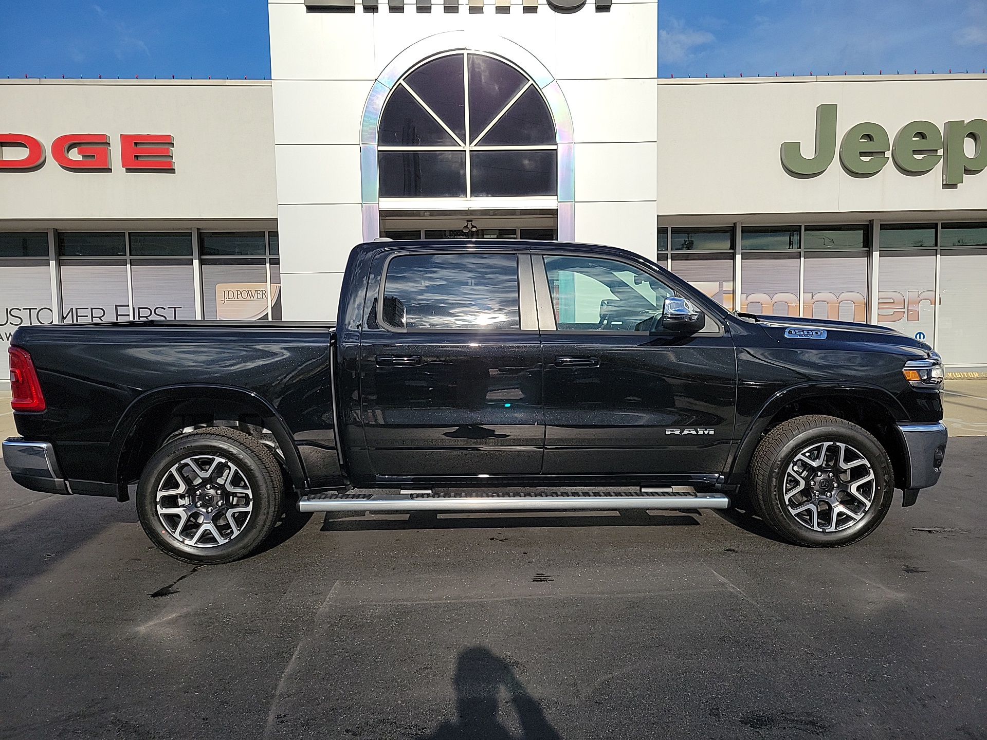 2025 Ram 1500 Laramie 9