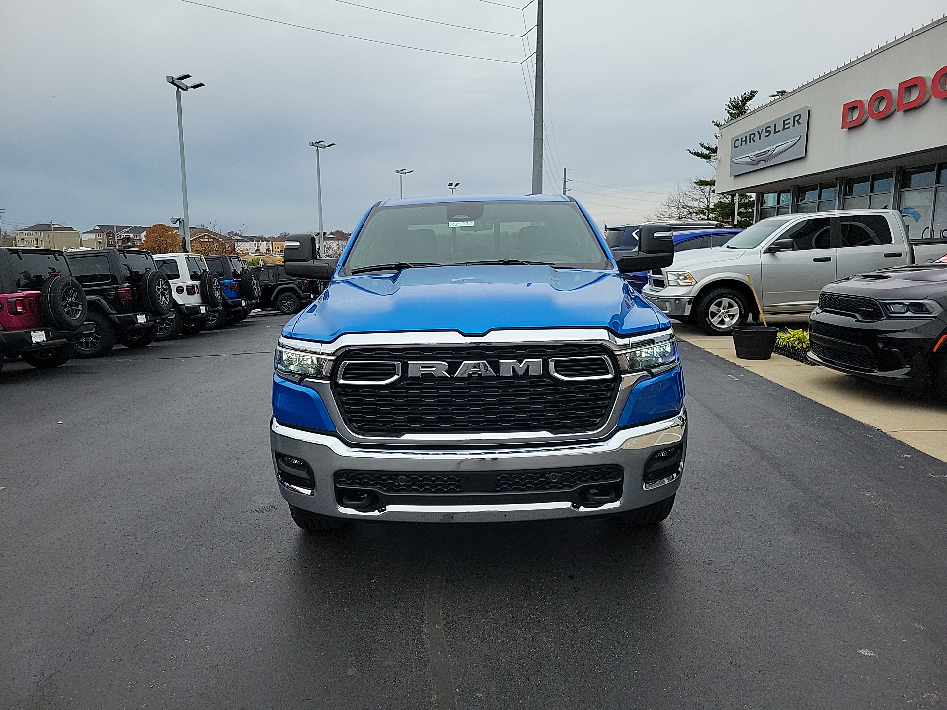 2025 Ram 1500 Big Horn/Lone Star 2