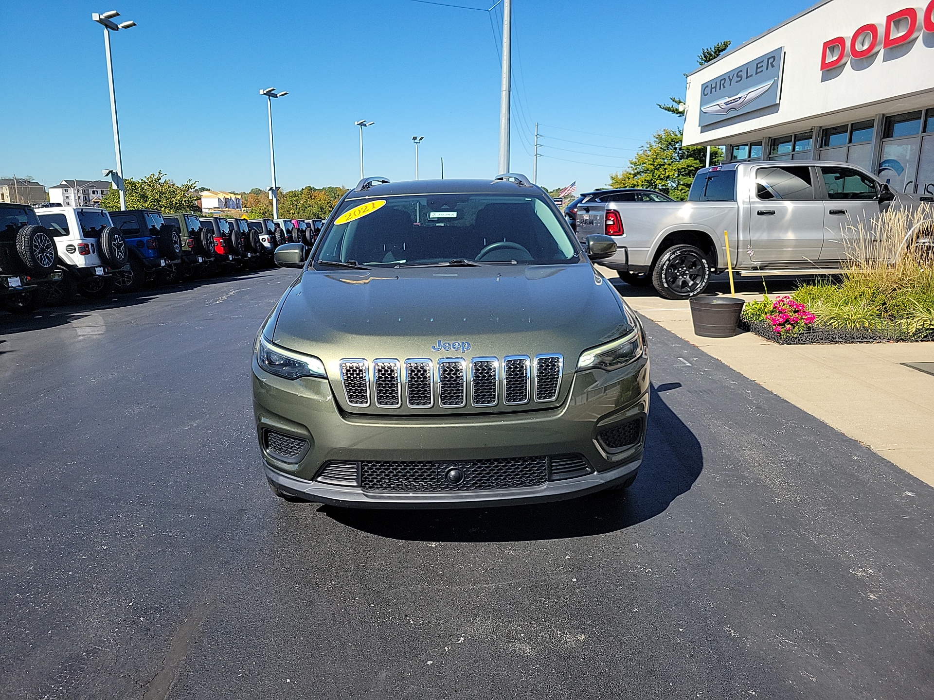 2021 Jeep Cherokee Latitude 2