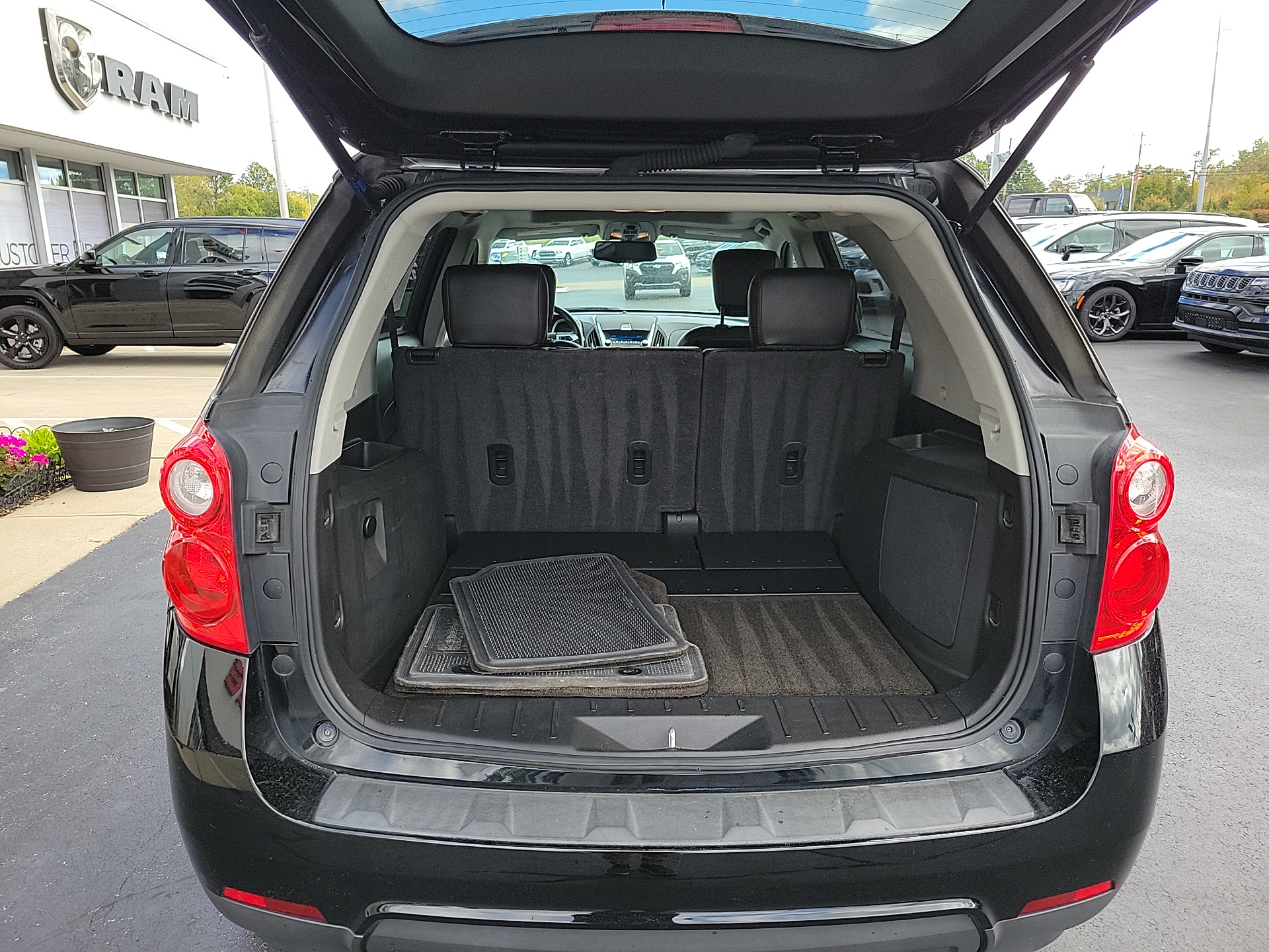 2011 Chevrolet Equinox LT 16