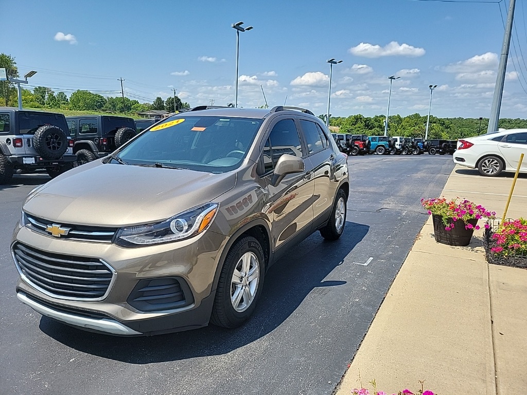 2021 Chevrolet Trax LT 8