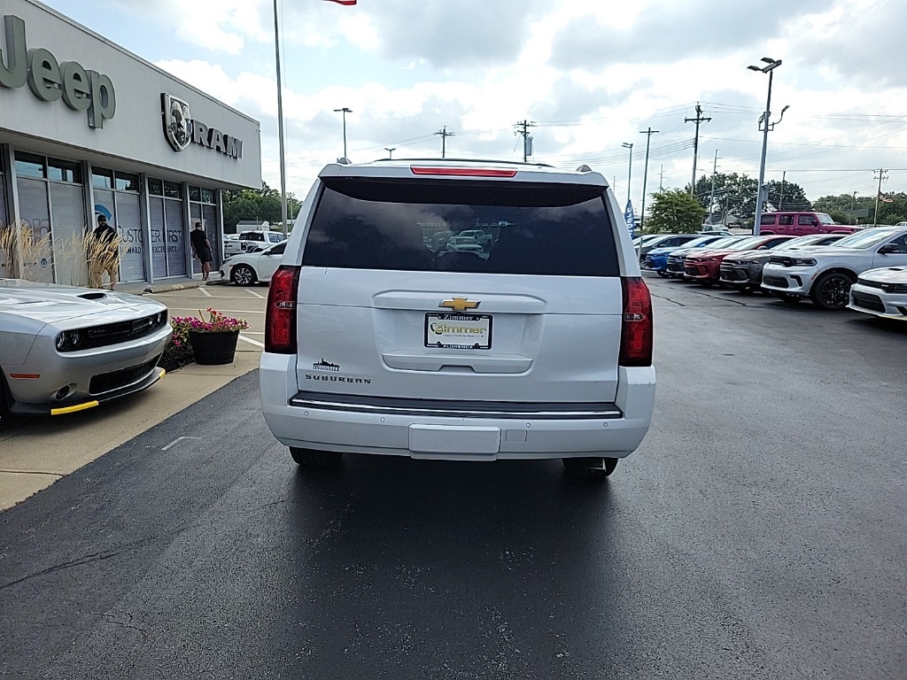 2016 Chevrolet Suburban LTZ 11