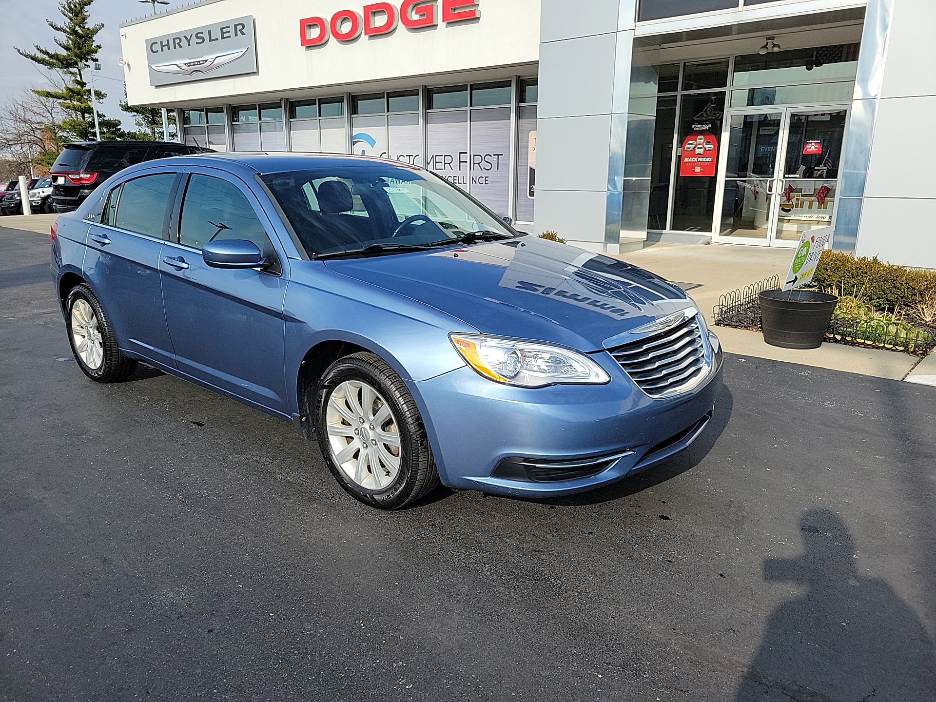 2011 Chrysler 200 Touring 1