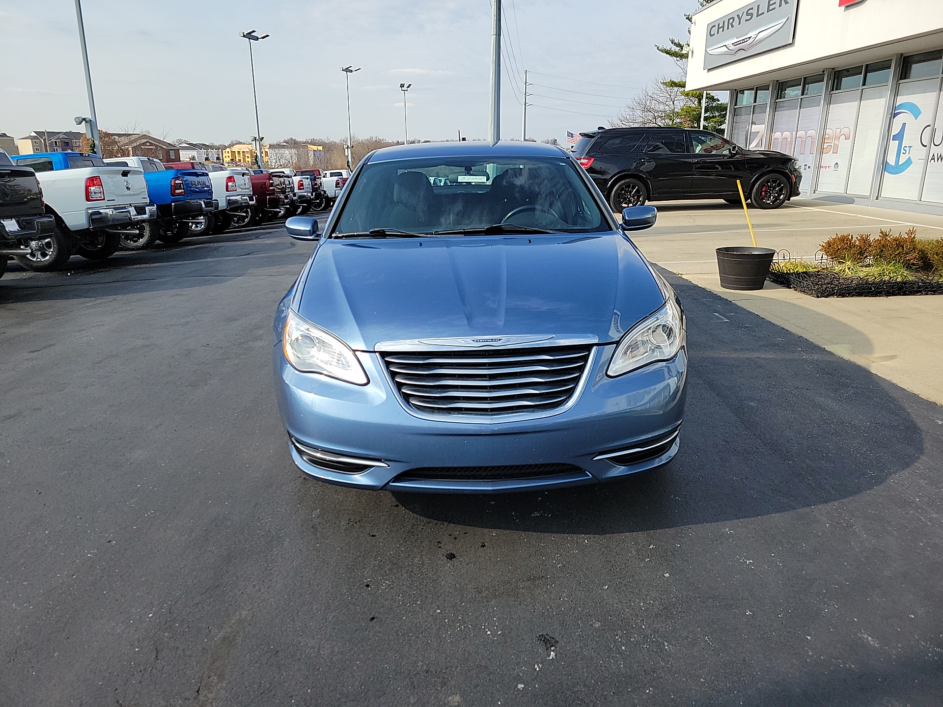 2011 Chrysler 200 Touring 2