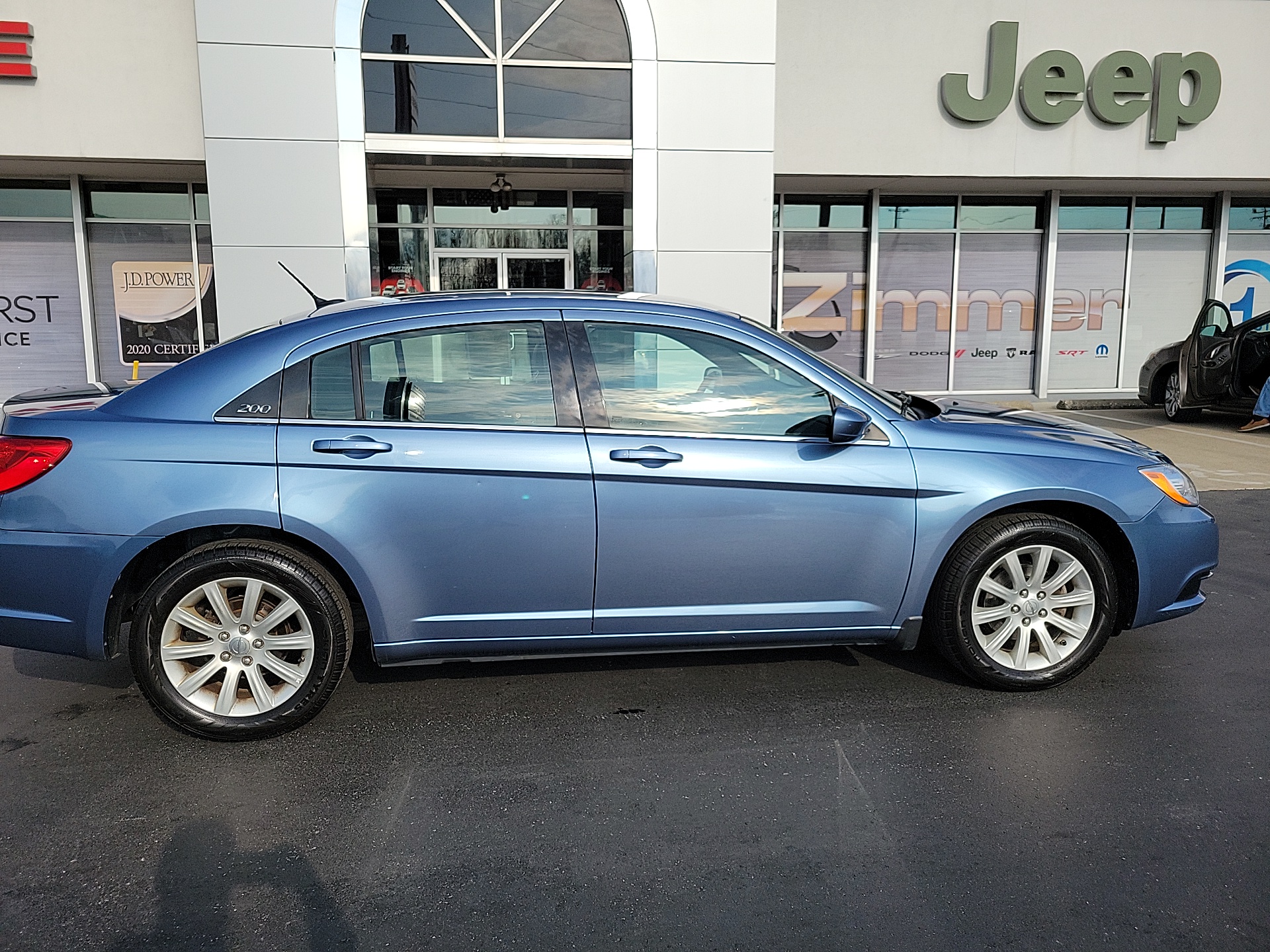 2011 Chrysler 200 Touring 9