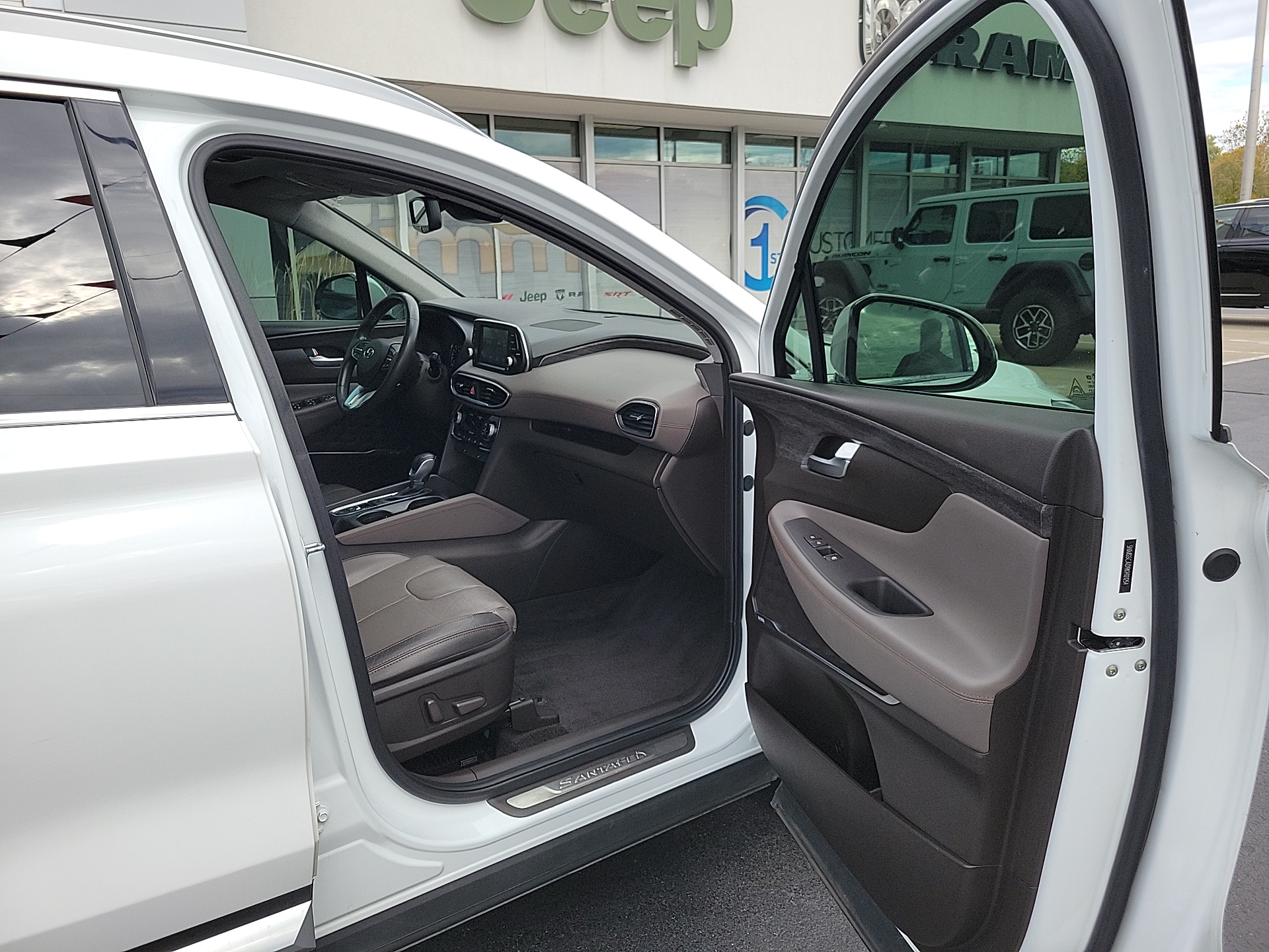 2019 Hyundai Santa Fe Limited 2.4 17