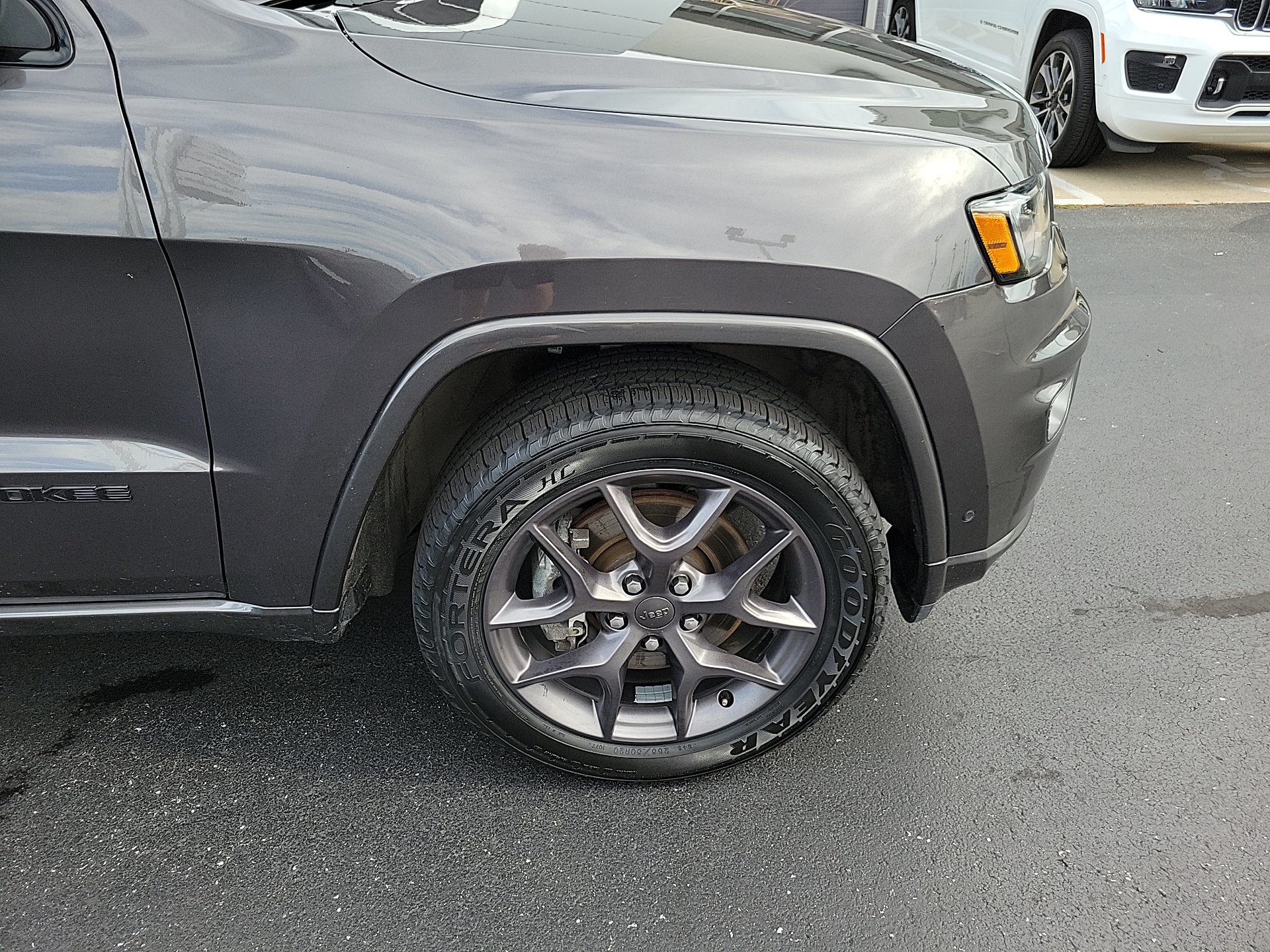 2021 Jeep Grand Cherokee 80th Anniversary Edition 10