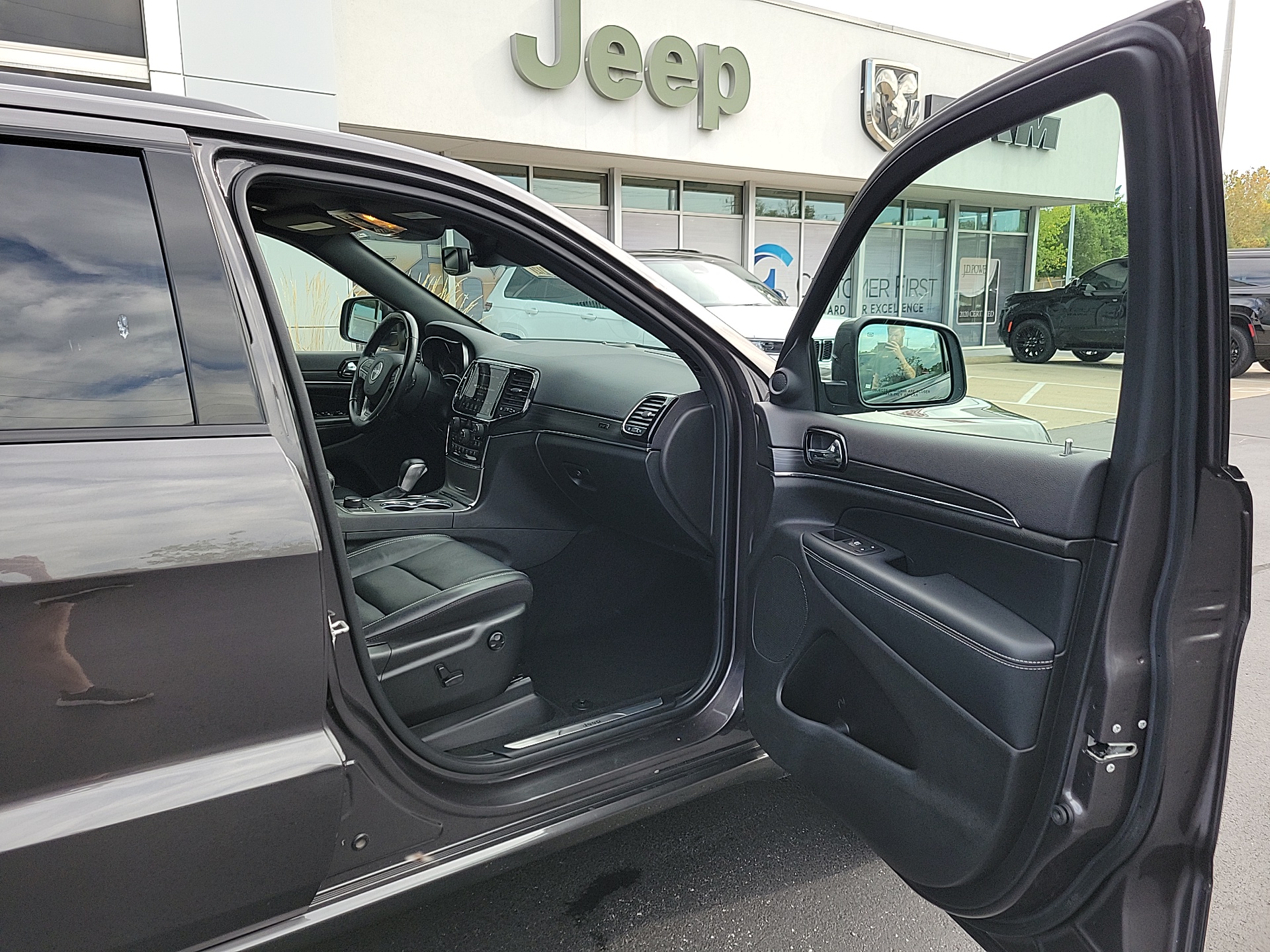 2021 Jeep Grand Cherokee 80th Anniversary Edition 17