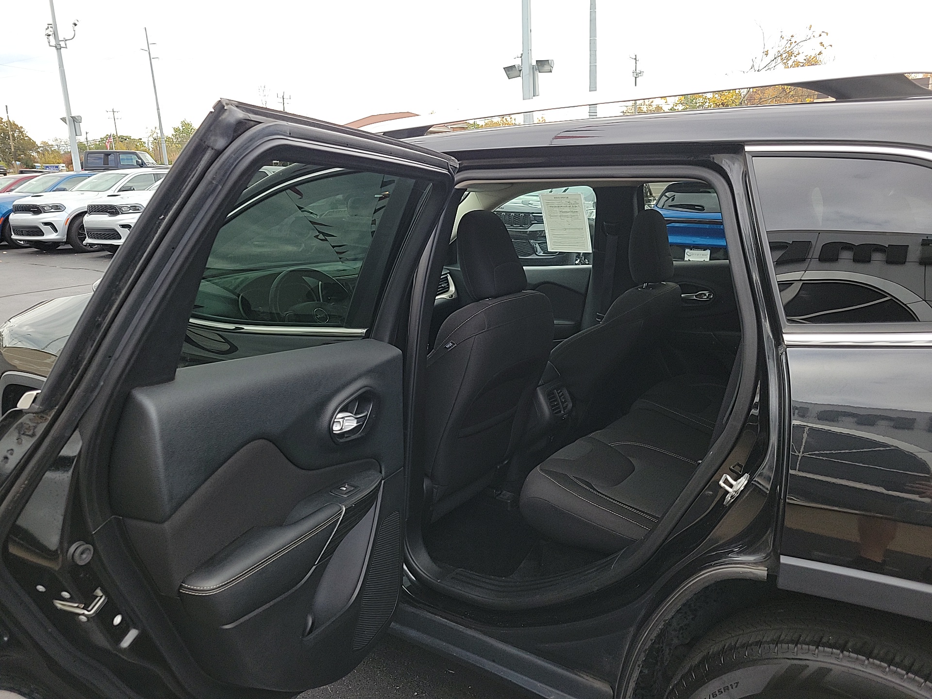 2015 Jeep Cherokee Latitude 15