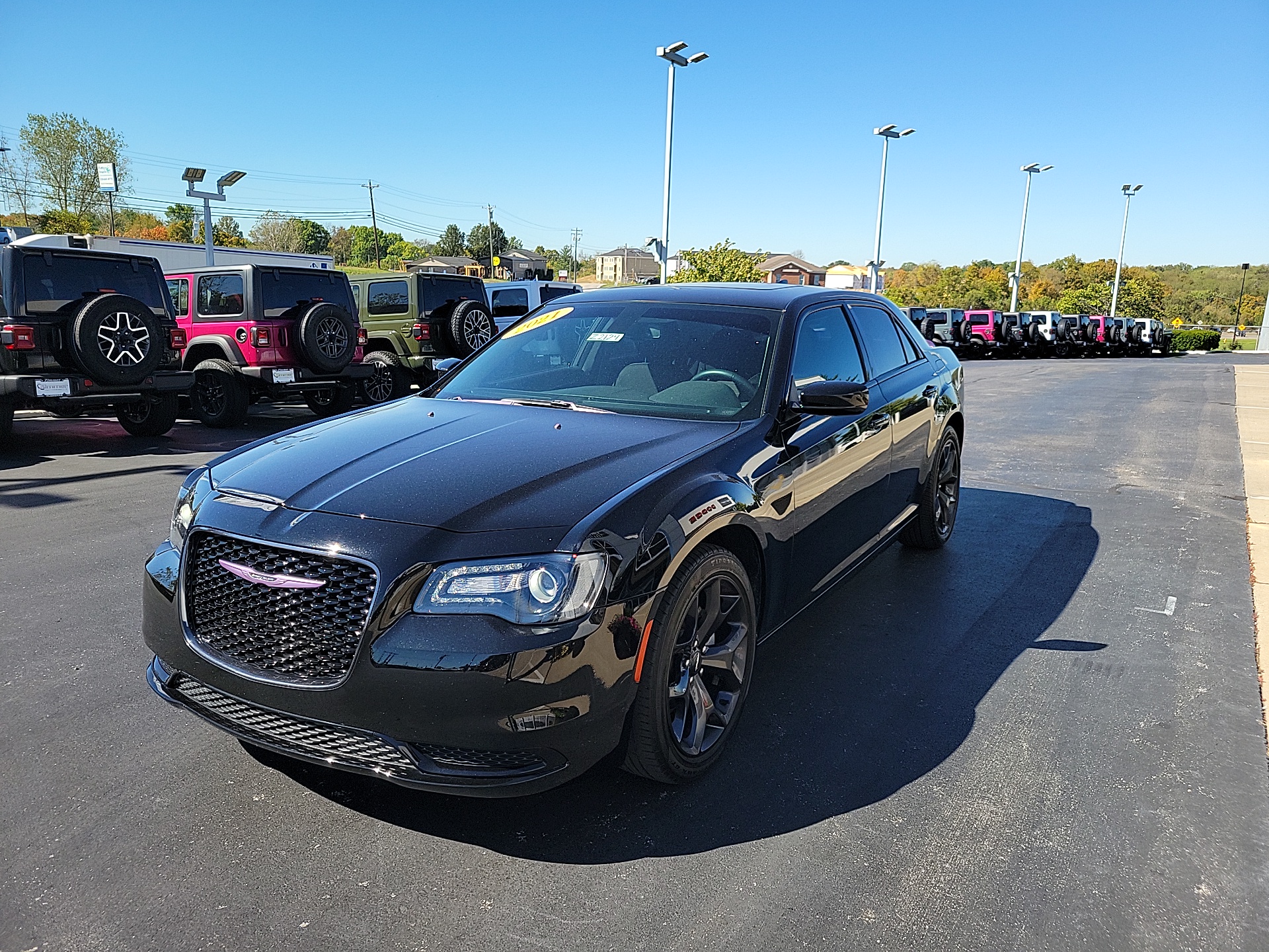 2021 Chrysler 300 Touring 3