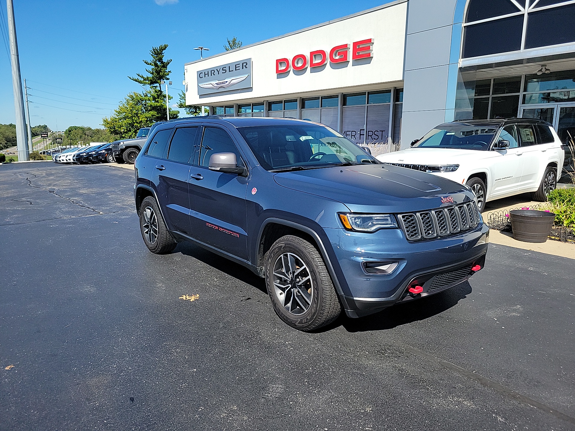 2021 Jeep Grand Cherokee Trailhawk 1