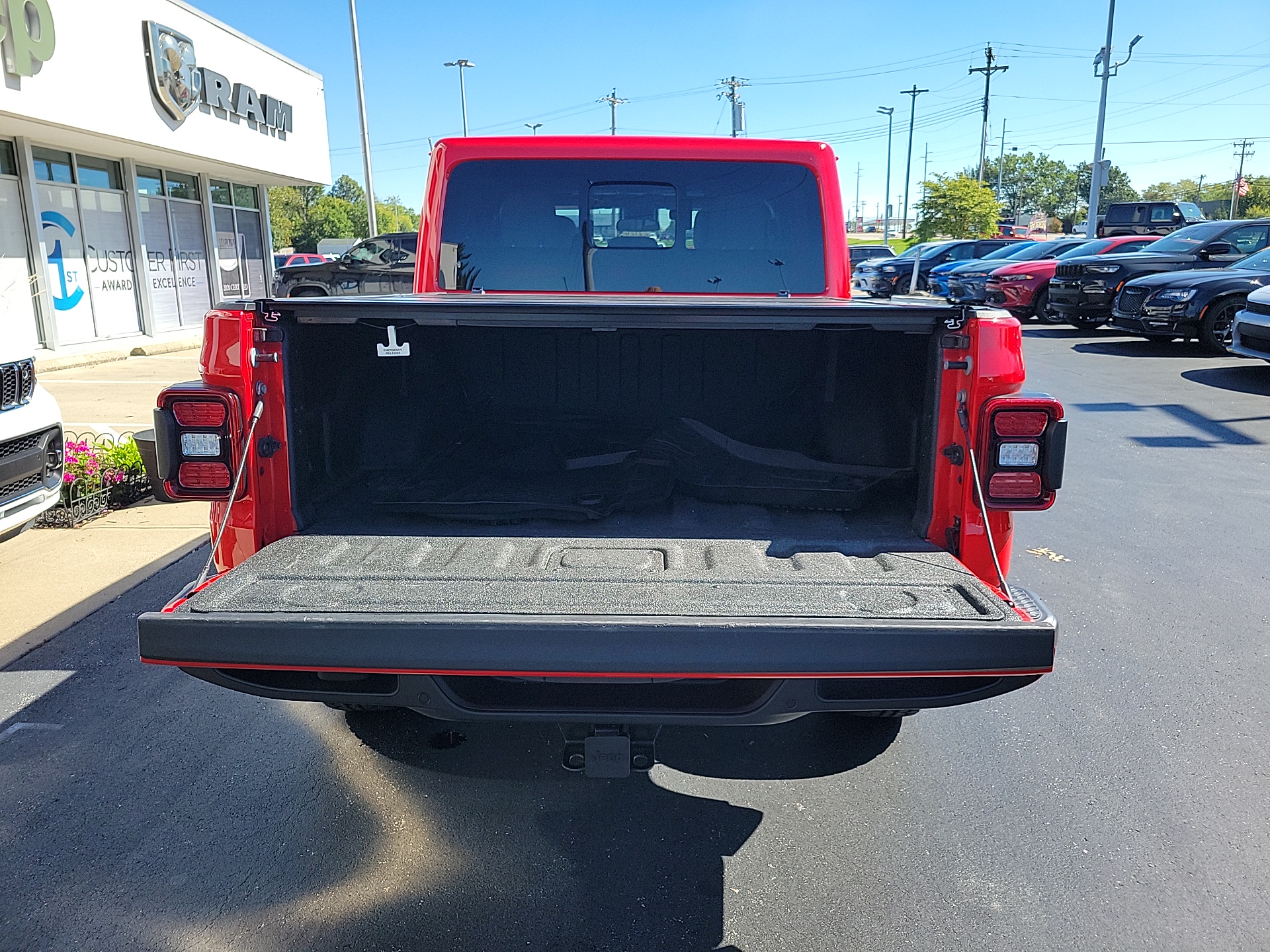 2021 Jeep Gladiator Overland 16