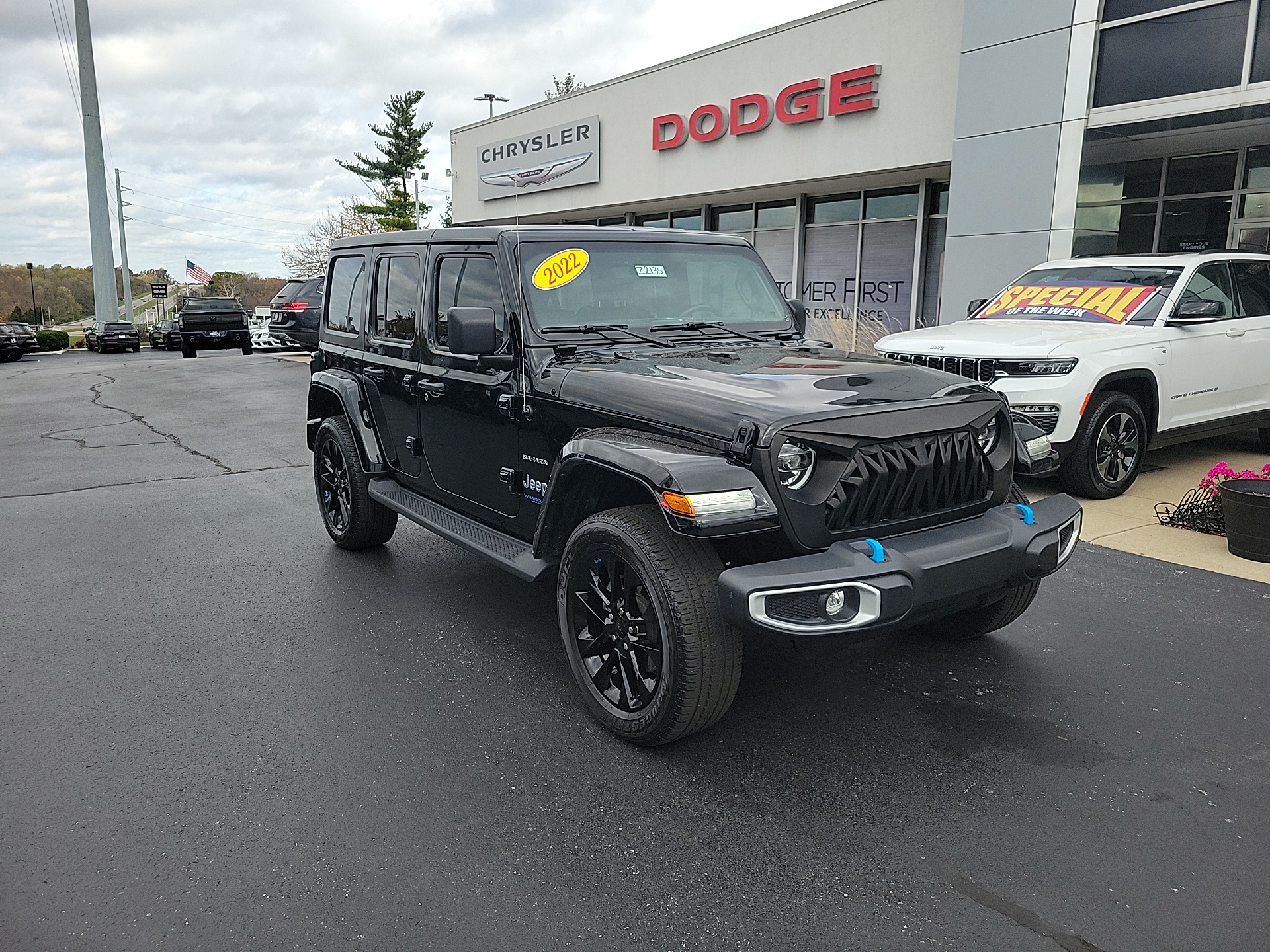 2022 Jeep Wrangler Unlimited Sahara 4xe 1