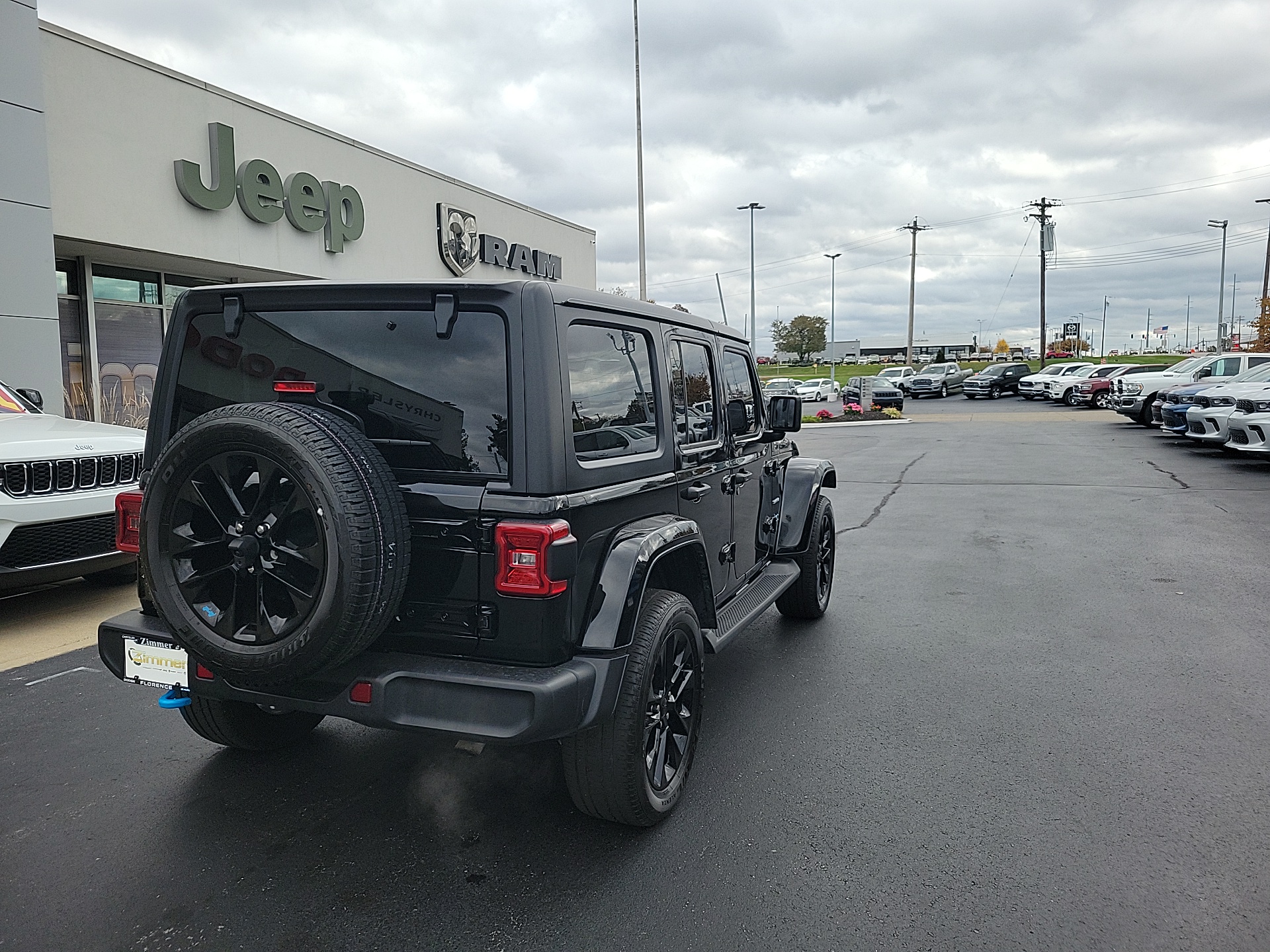 2022 Jeep Wrangler Unlimited Sahara 4xe 8