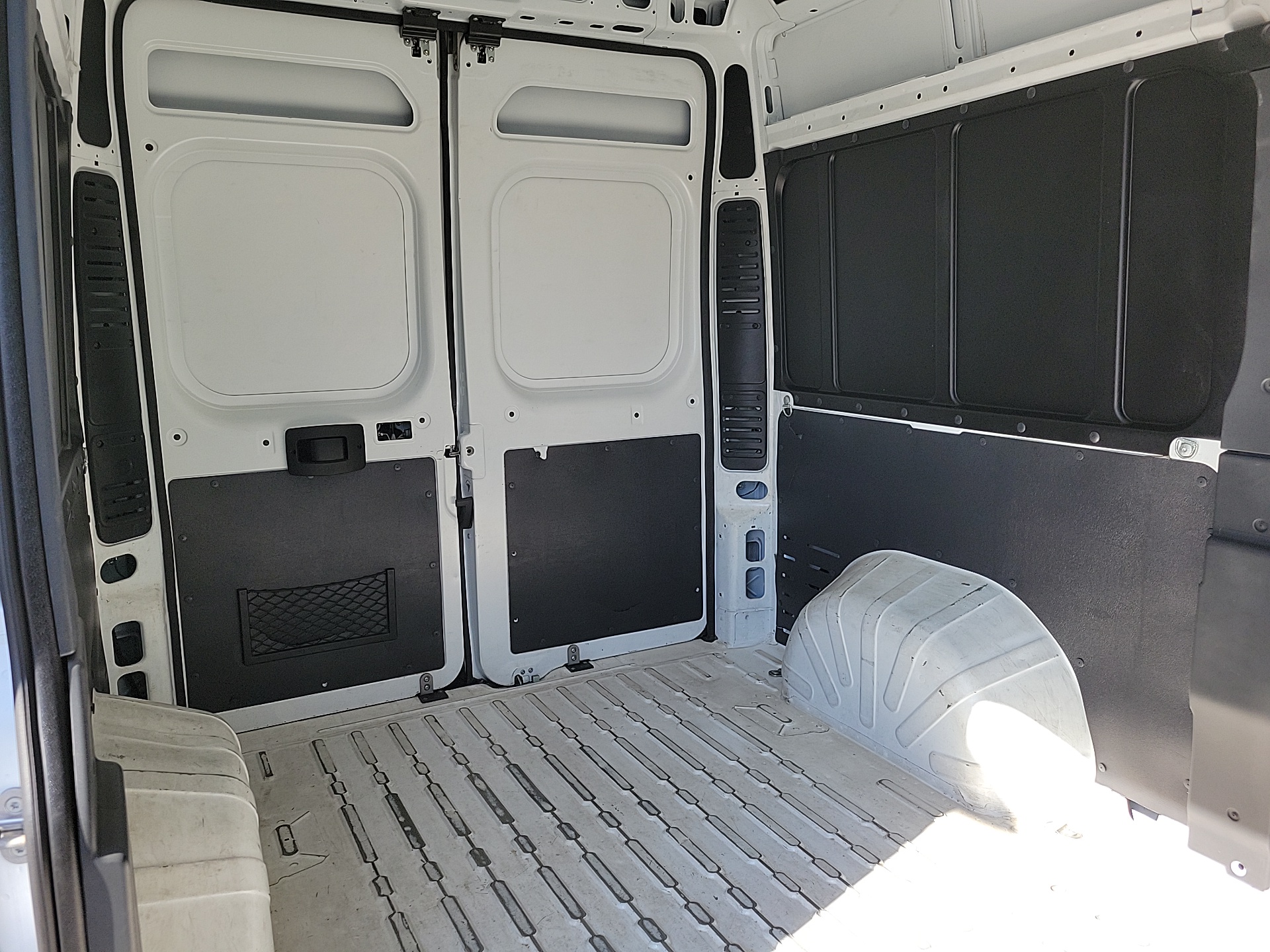 2021 Ram ProMaster 2500 High Roof 17