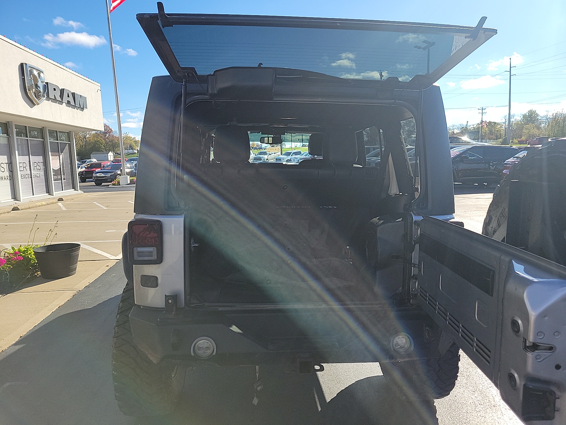 2014 Jeep Wrangler Unlimited Rubicon 16