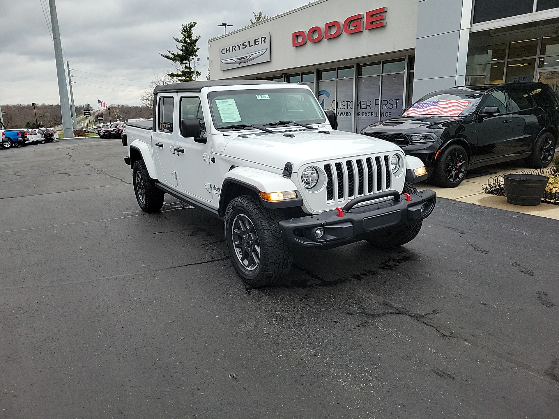 2021 Jeep Gladiator Overland 1