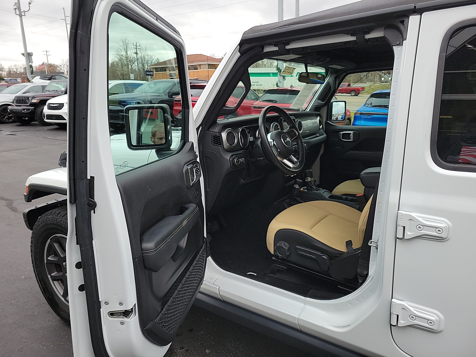 2021 Jeep Gladiator Overland 14