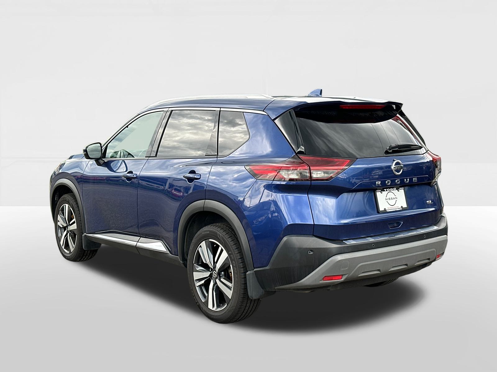 2021 Nissan Rogue SL 4