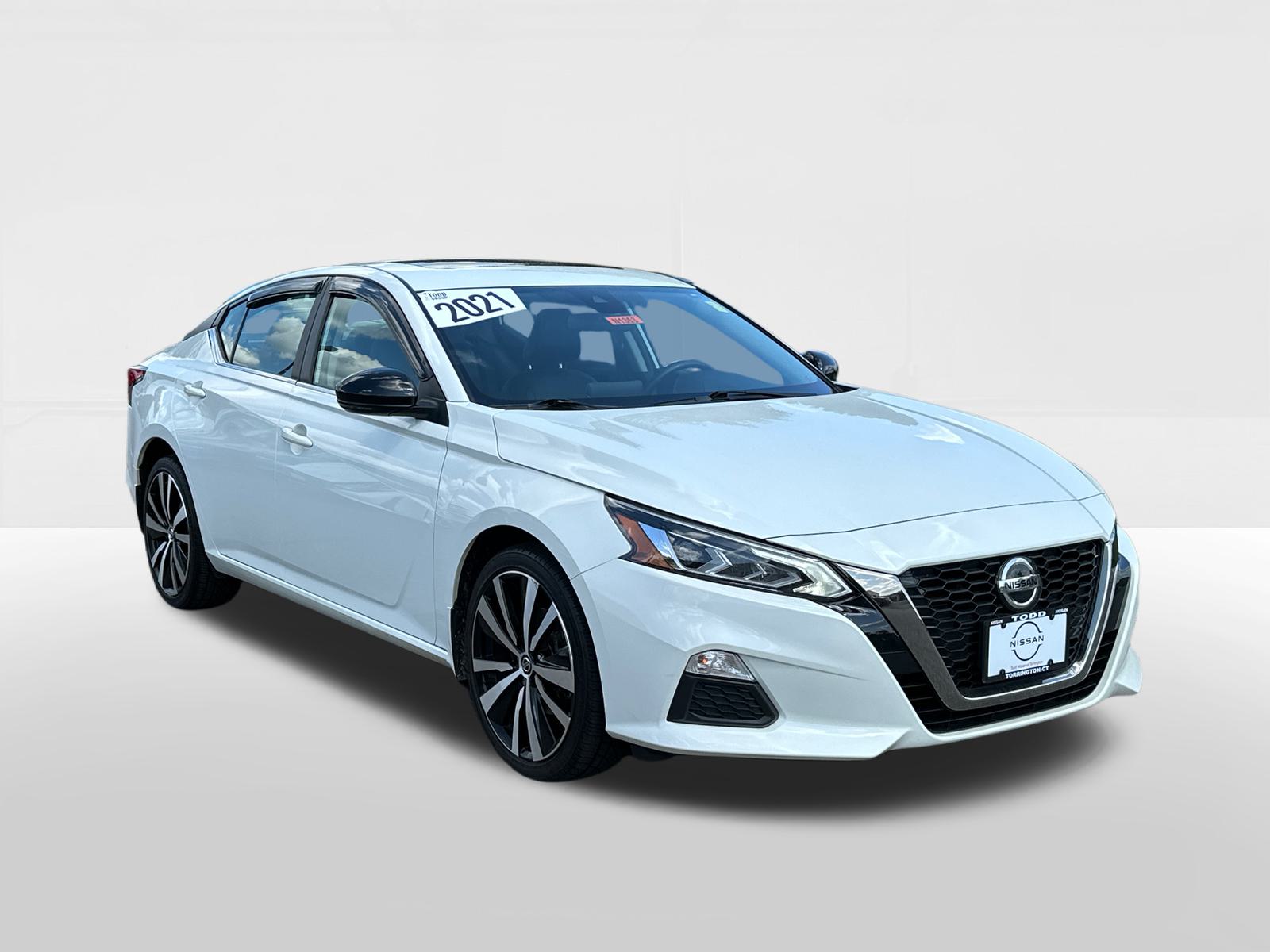 2021 Nissan Altima 2.5 SR 2