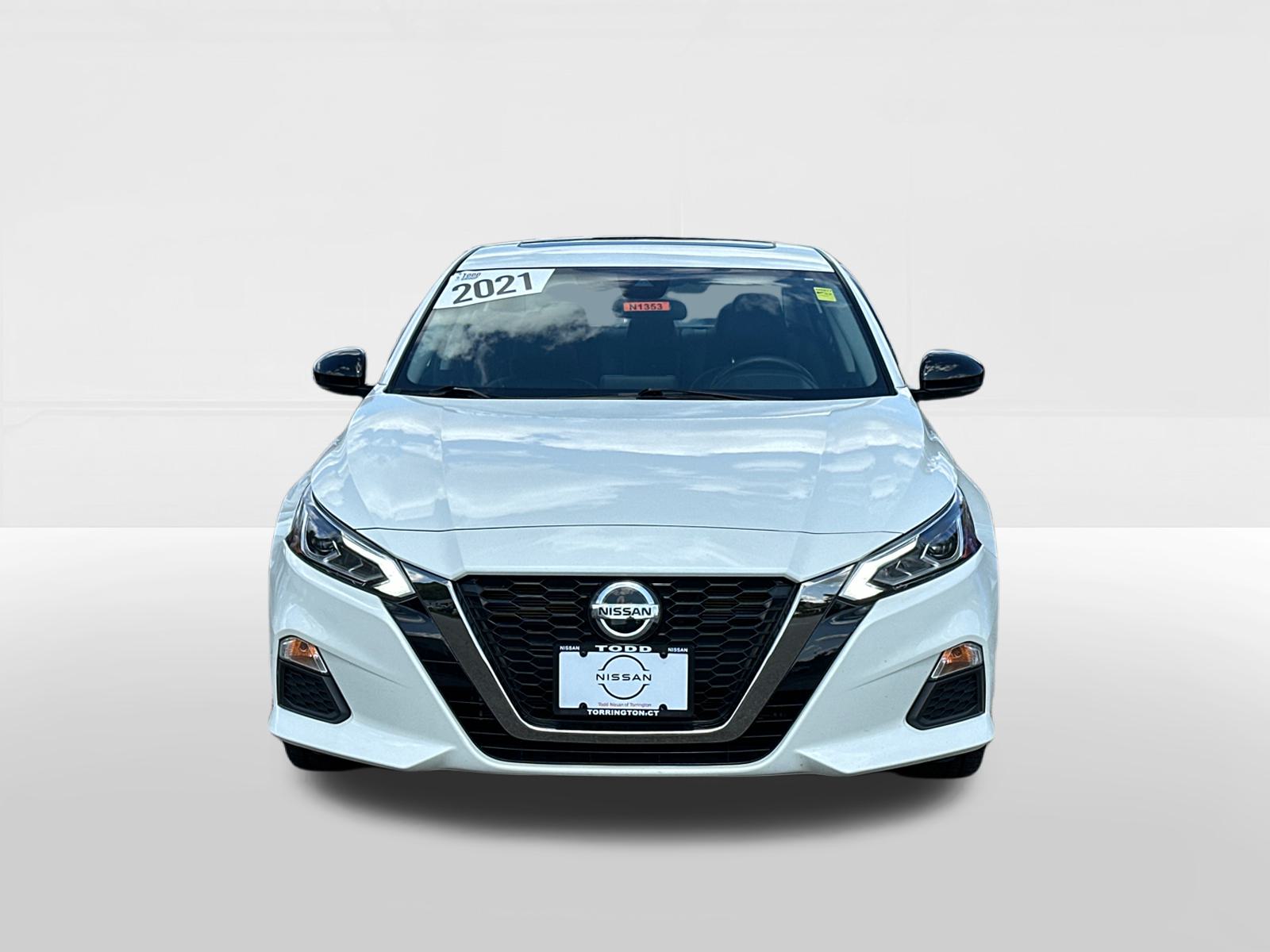 2021 Nissan Altima 2.5 SR 3