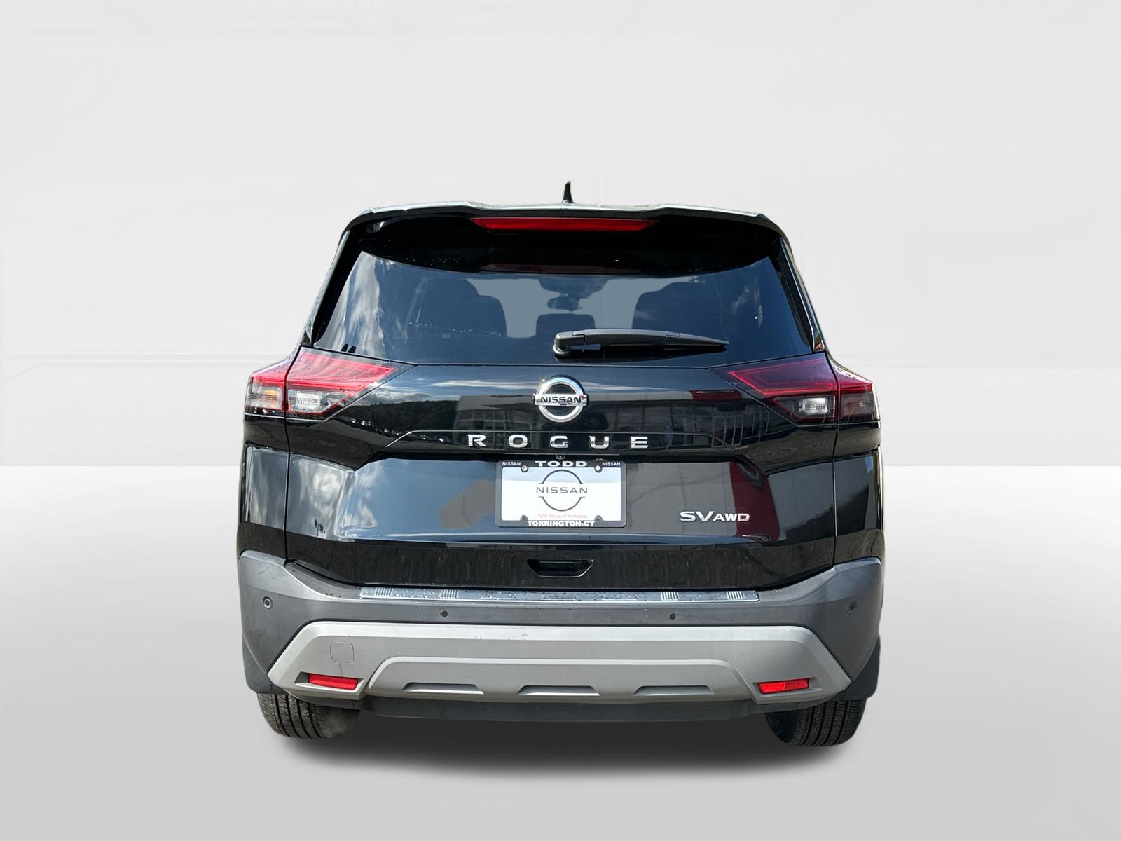 2021 Nissan Rogue SV 3