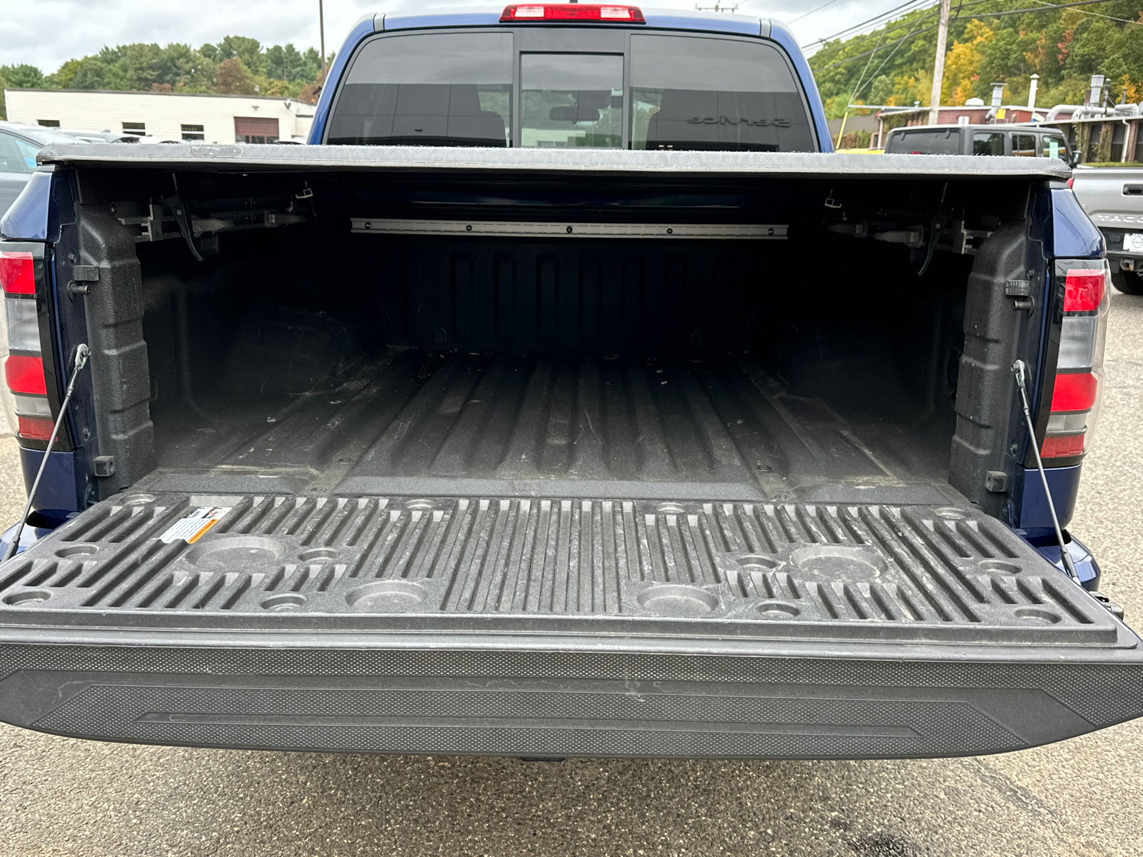 2022 Nissan Frontier PRO-4X 24