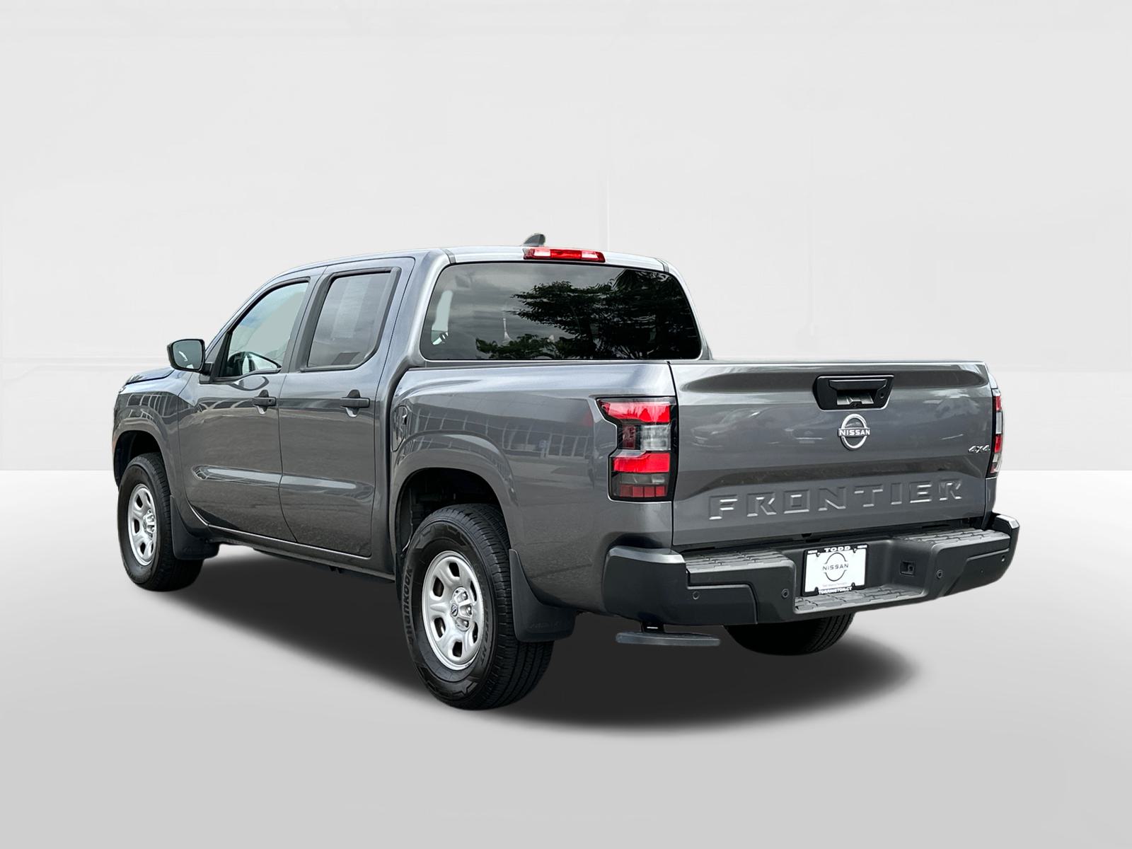 2022 Nissan Frontier S 4