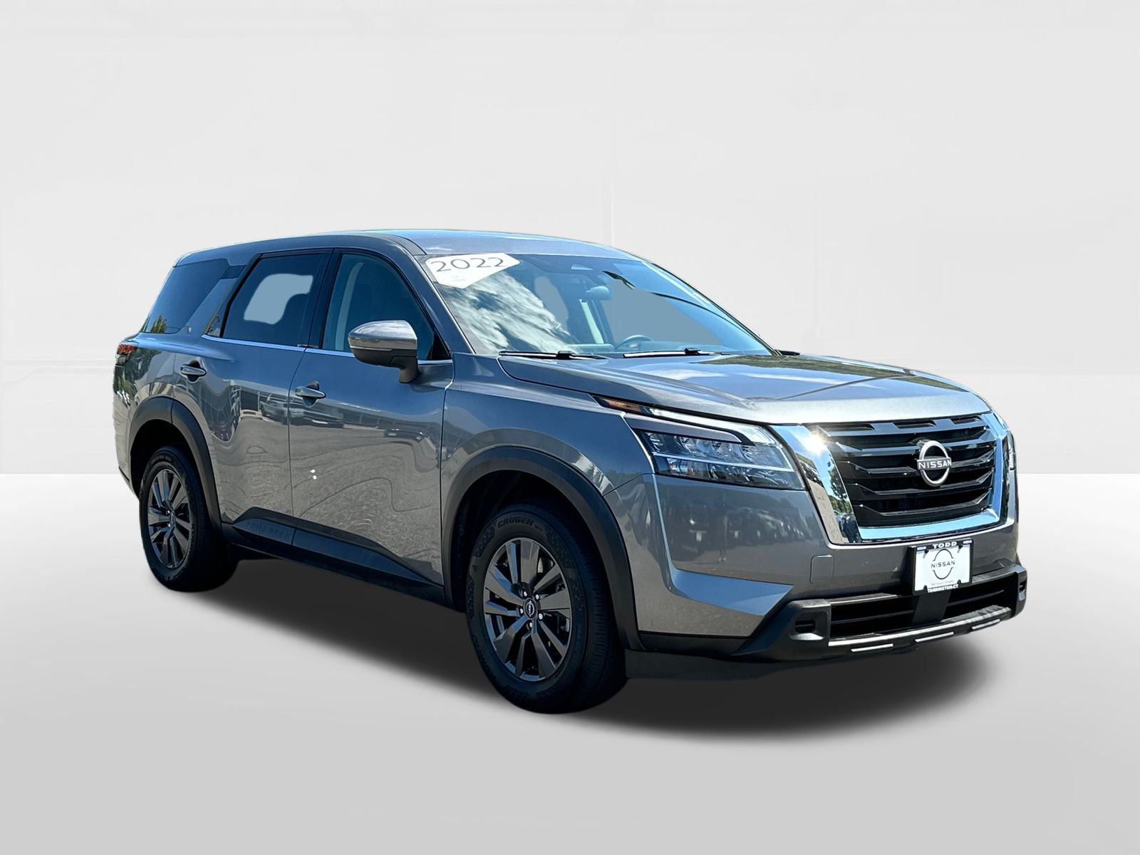 2022 Nissan Pathfinder S 2