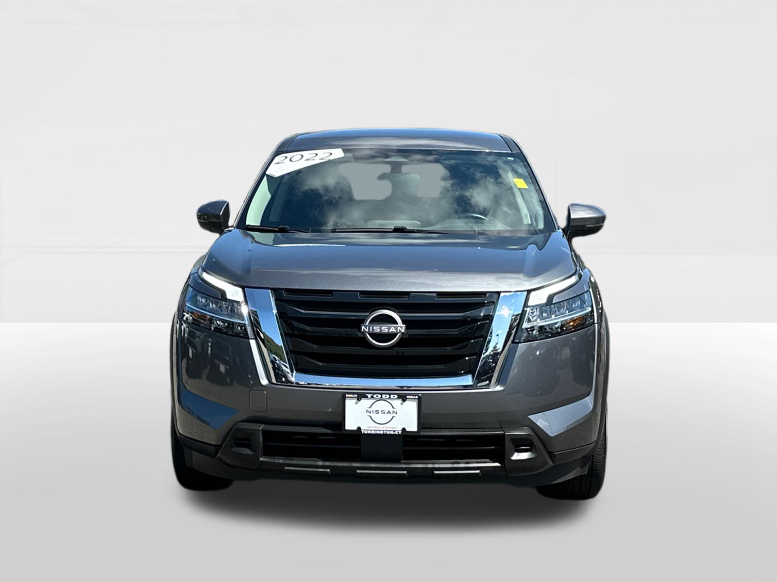 2022 Nissan Pathfinder S 3