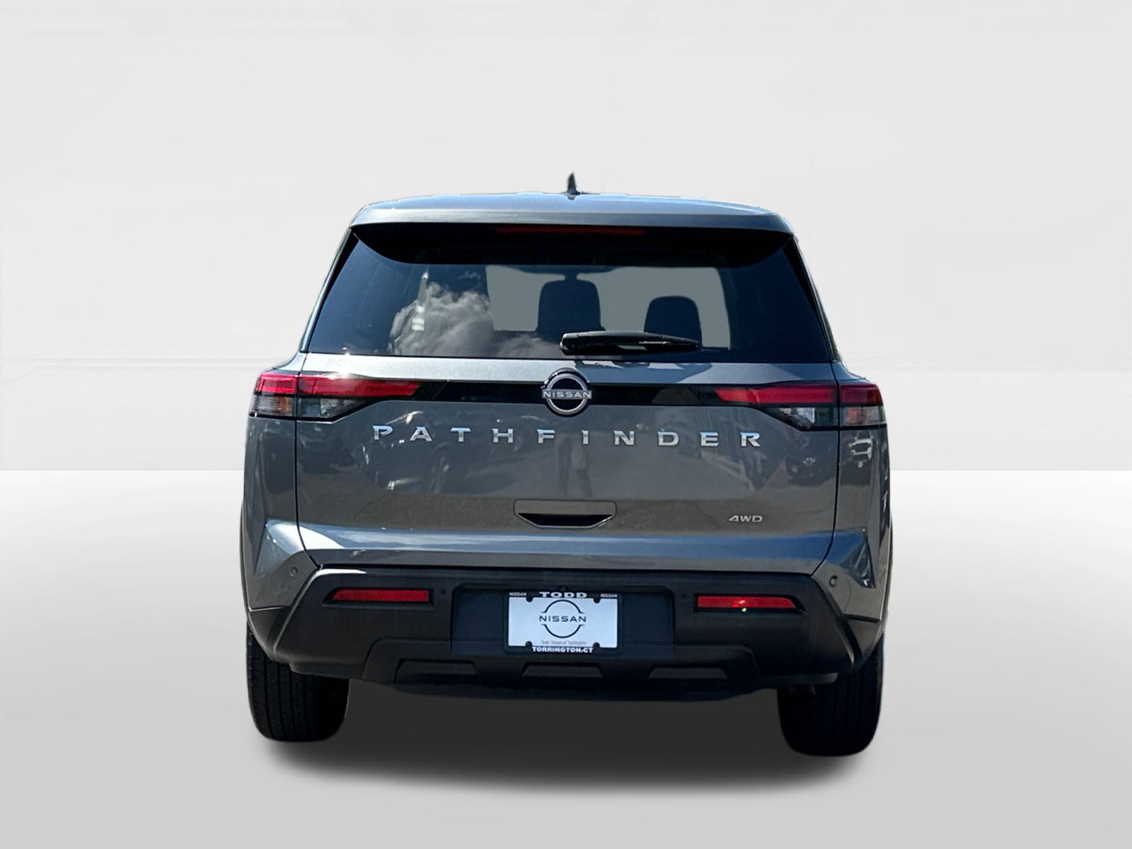 2022 Nissan Pathfinder S 5