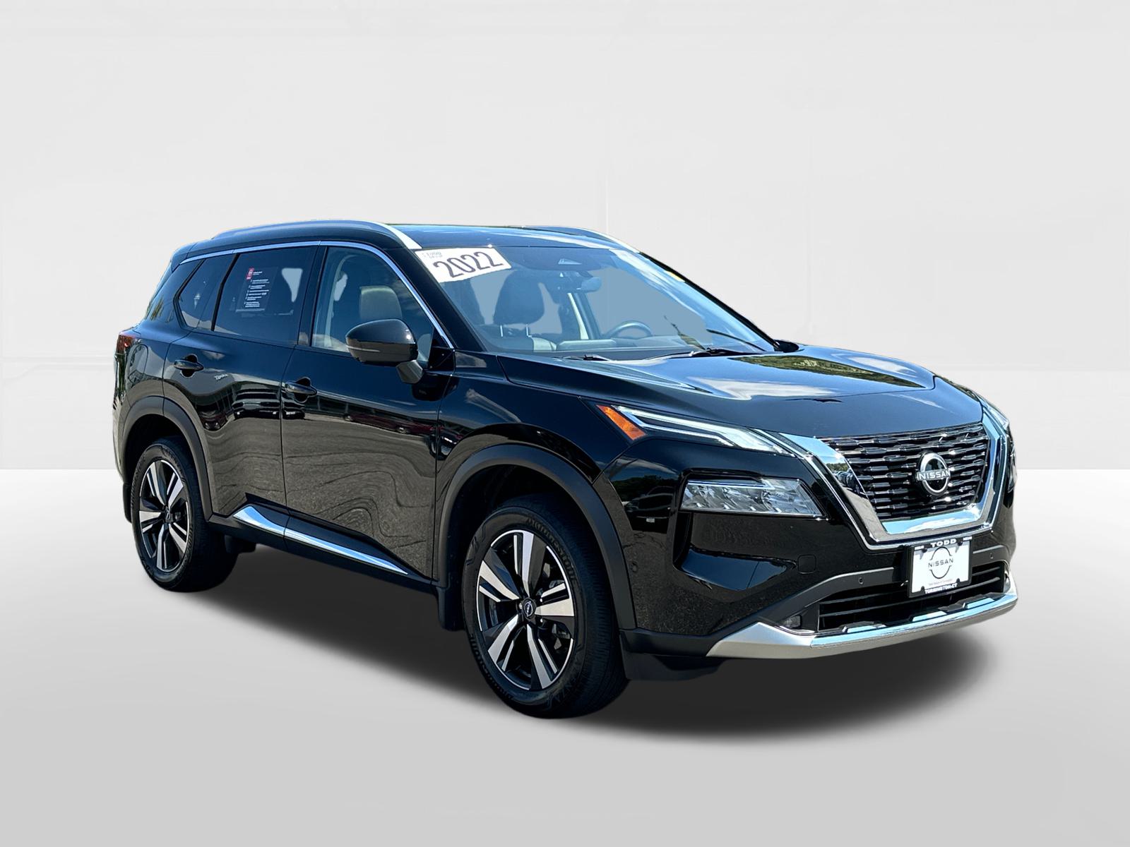 2022 Nissan Rogue Platinum 2