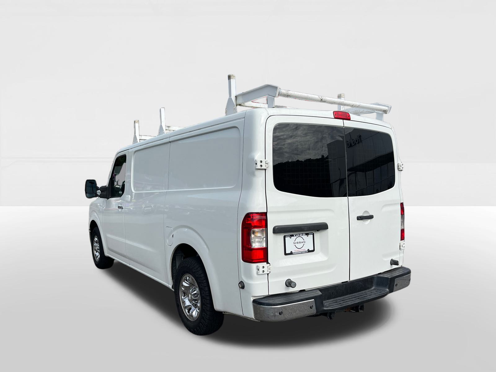 2018 Nissan NV3500 HD Cargo SL 2