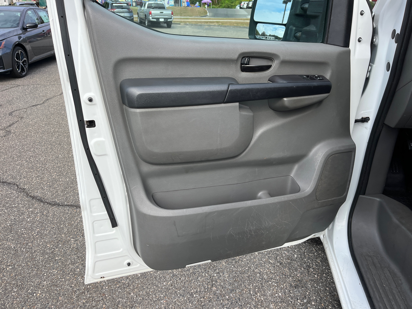 2018 Nissan NV3500 HD Cargo SL 9