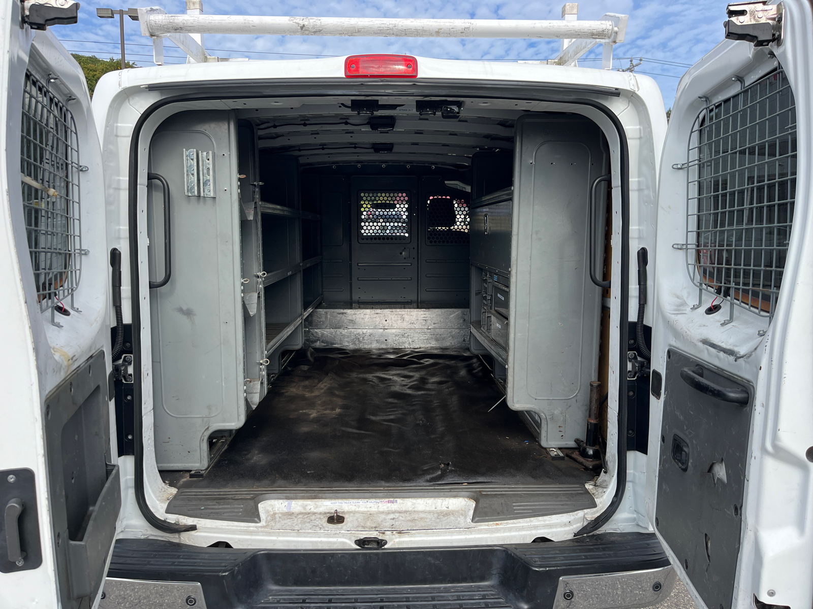 2018 Nissan NV3500 HD Cargo SL 21