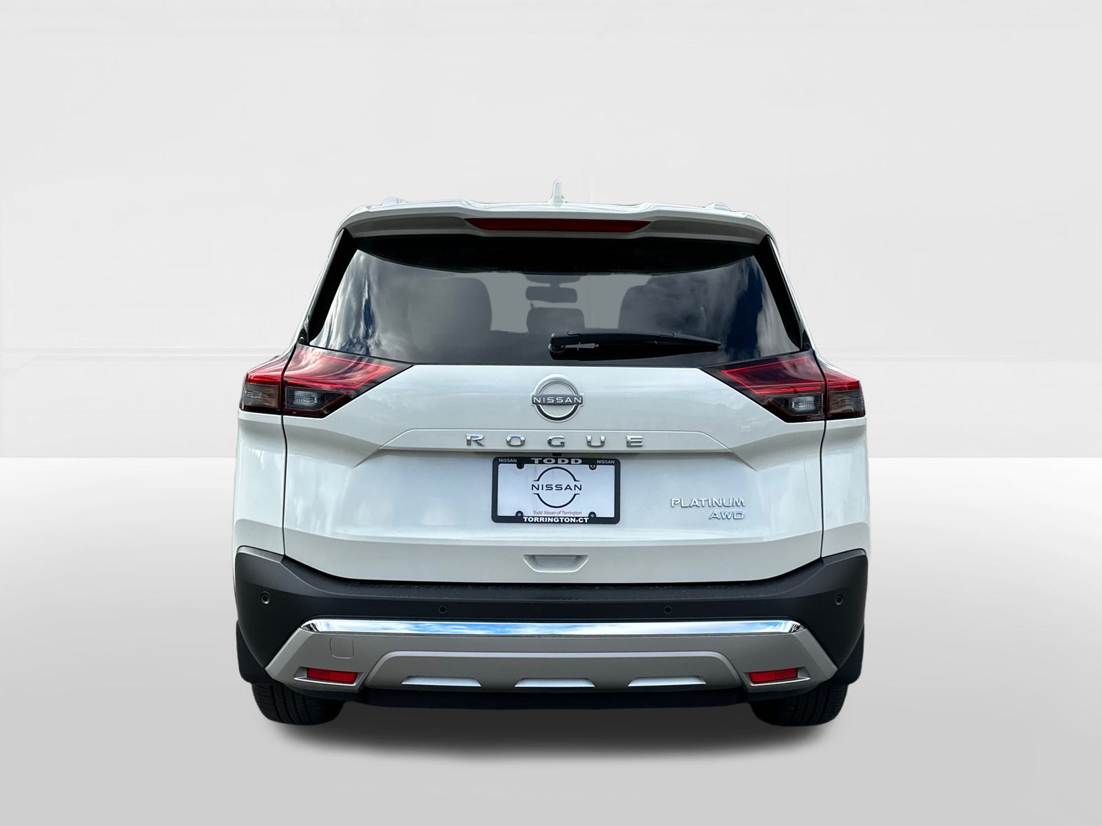 2023 Nissan Rogue Platinum 3