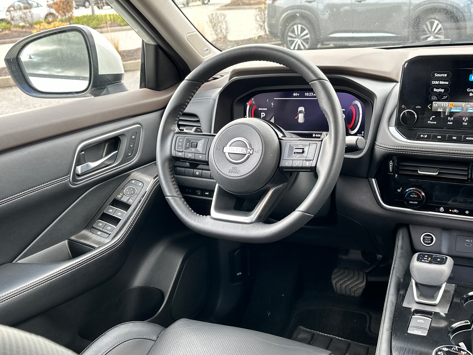 2023 Nissan Rogue Platinum 23