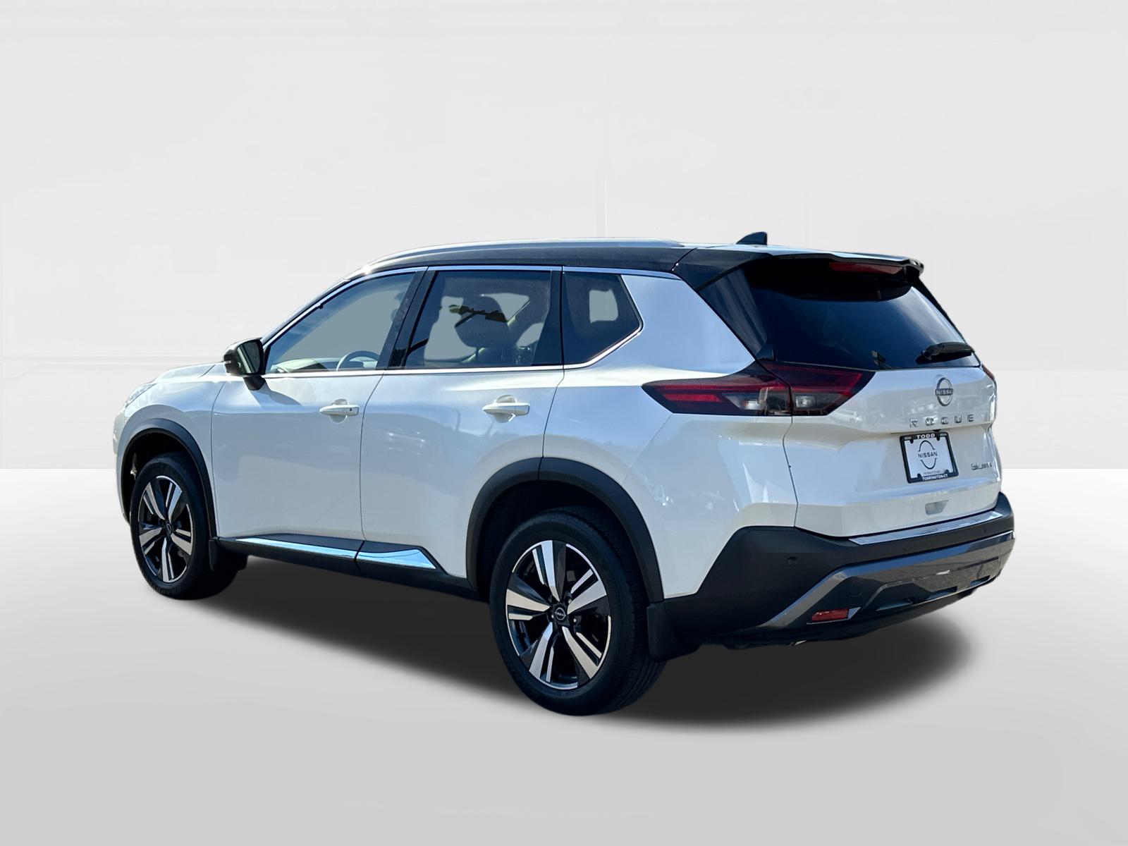 2023 Nissan Rogue SL 2