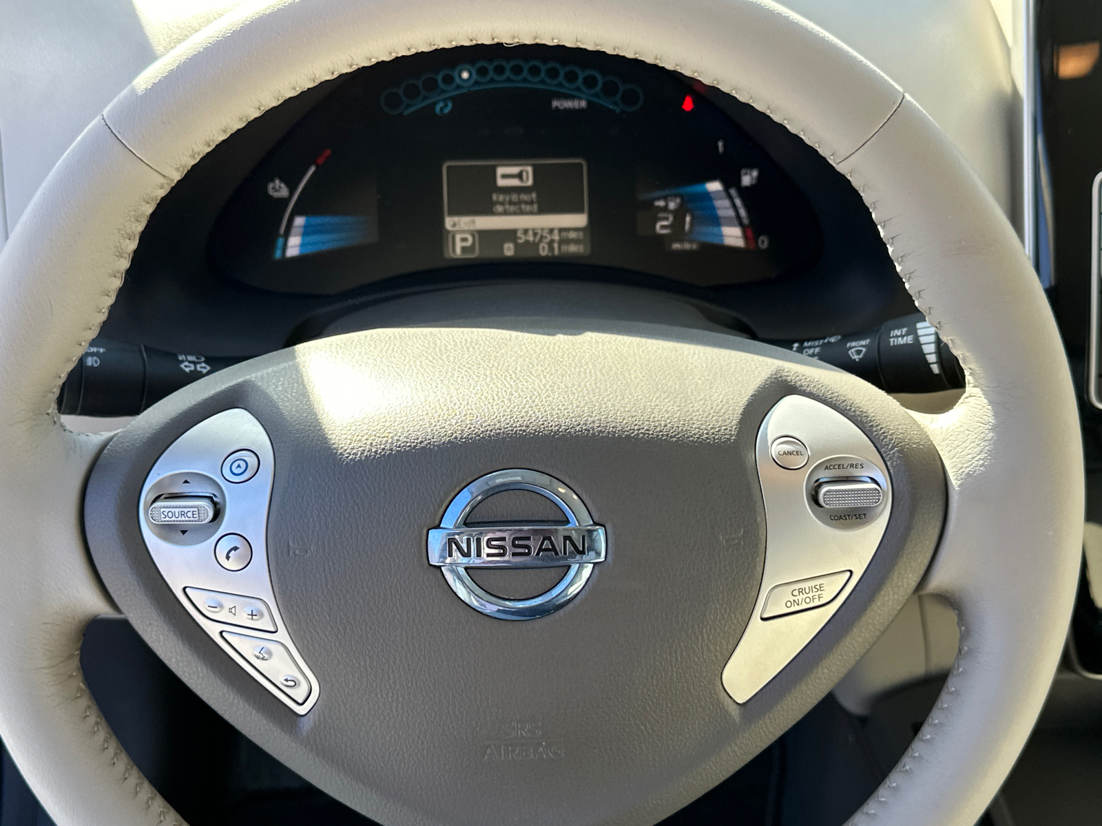 2012 Nissan Leaf SL 11