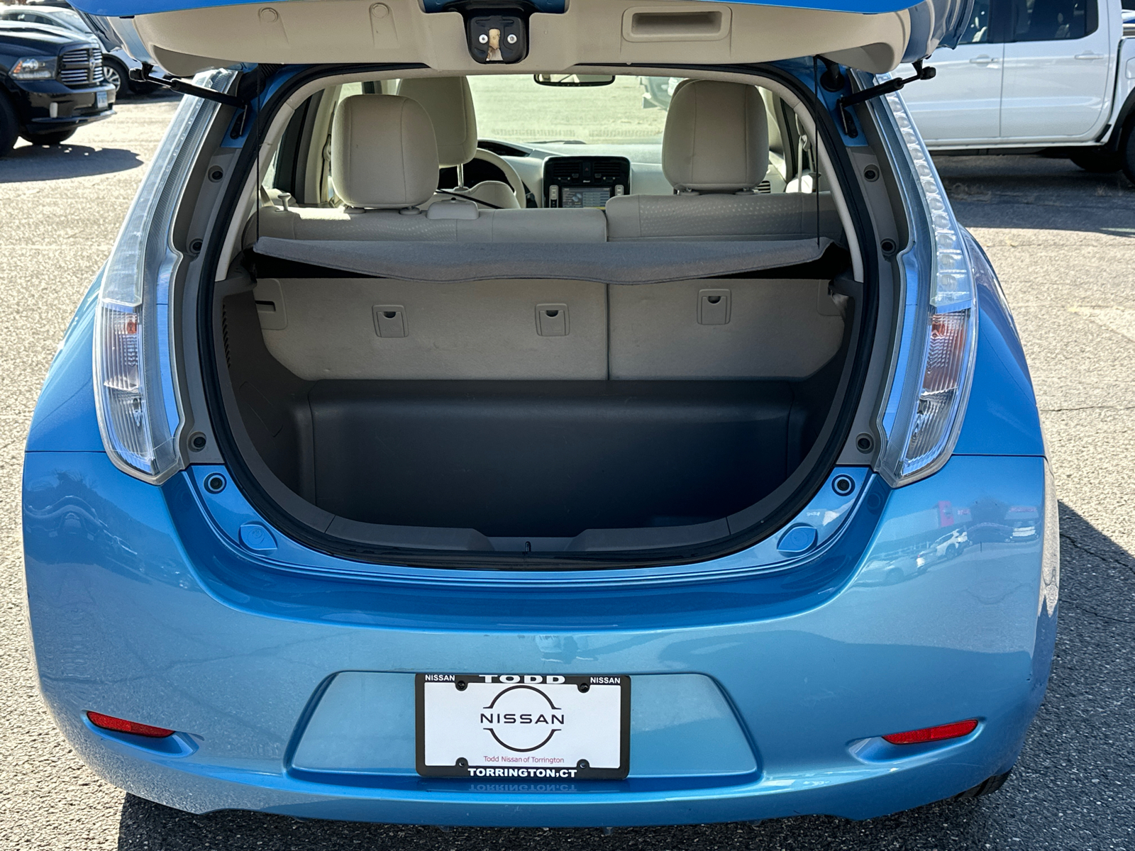 2012 Nissan Leaf SL 23