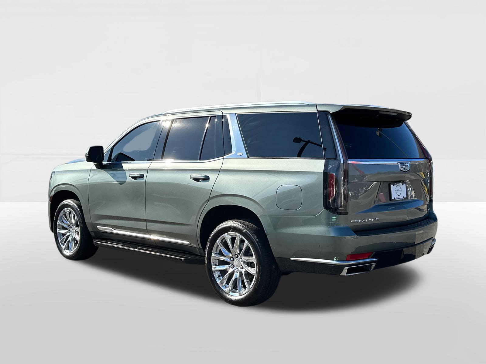 2023 Cadillac Escalade Premium Luxury 2