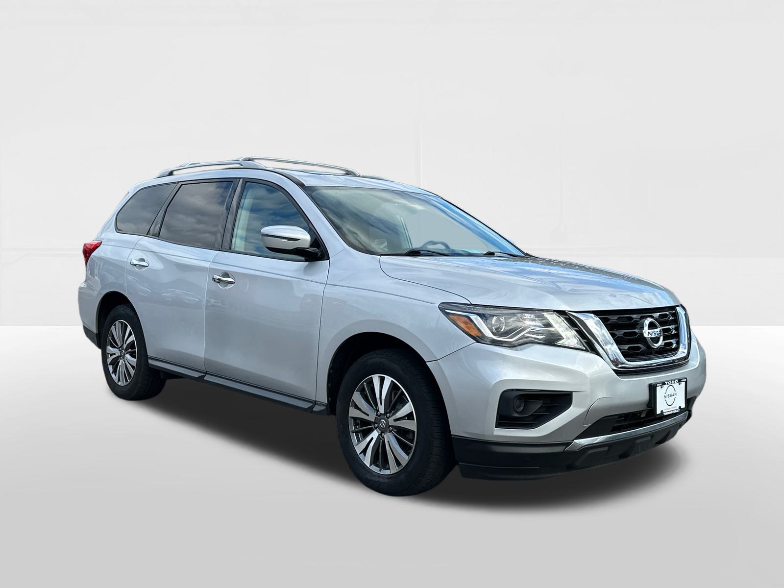 2019 Nissan Pathfinder S 5