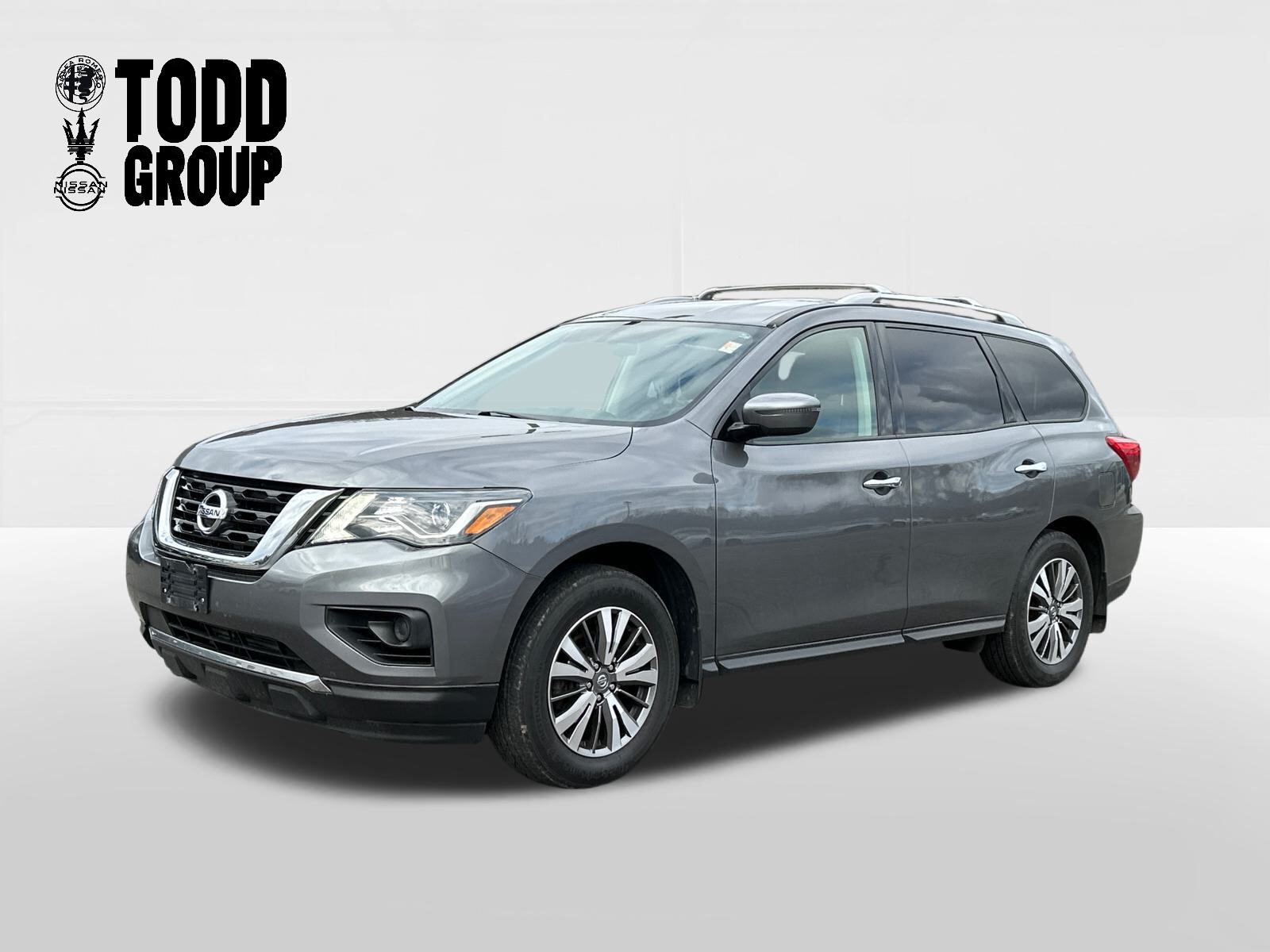 2019 Nissan Pathfinder S 1